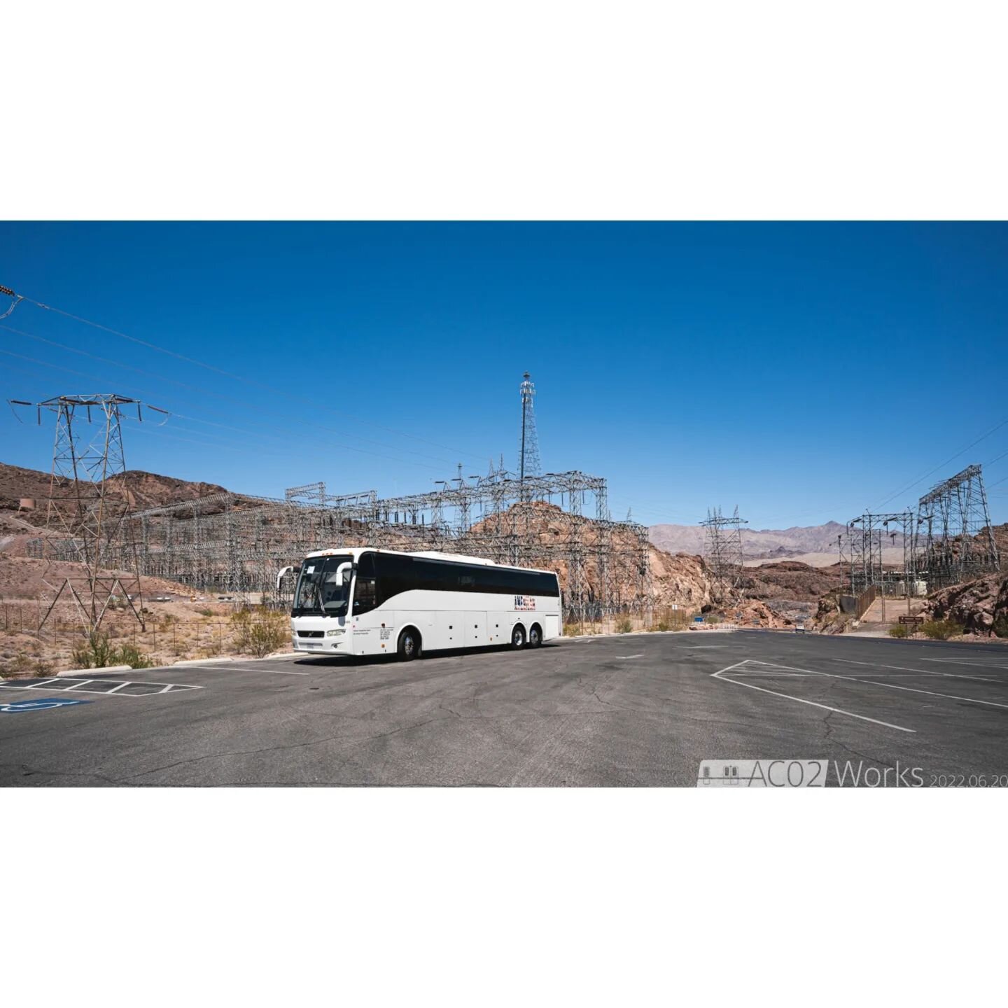 「Siesta Nevada」

I don't usually post coaches, but a Volvo 9700 sitting in the vast terrain of Nevada, USA is too tempting to not stop by and press the shutter.

====================
Taken on 2022.06.20. #usa #america #roadtrip #arizona #nevada #lasv