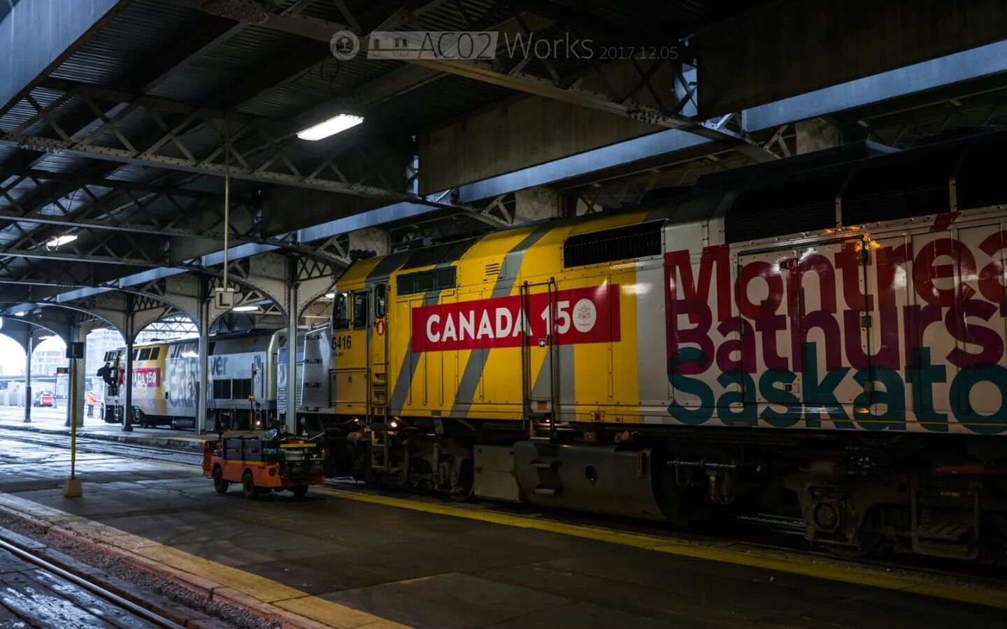 「Ready to set off」

I actually quite like these silver bananas with the 'Canada 150' stickers to be honest.

====================
Taken on 2017.12.05. #viarail #f40ph #p42dc #electromotivedivision #electromotivediesel #generalelectric #gegenesis #tra