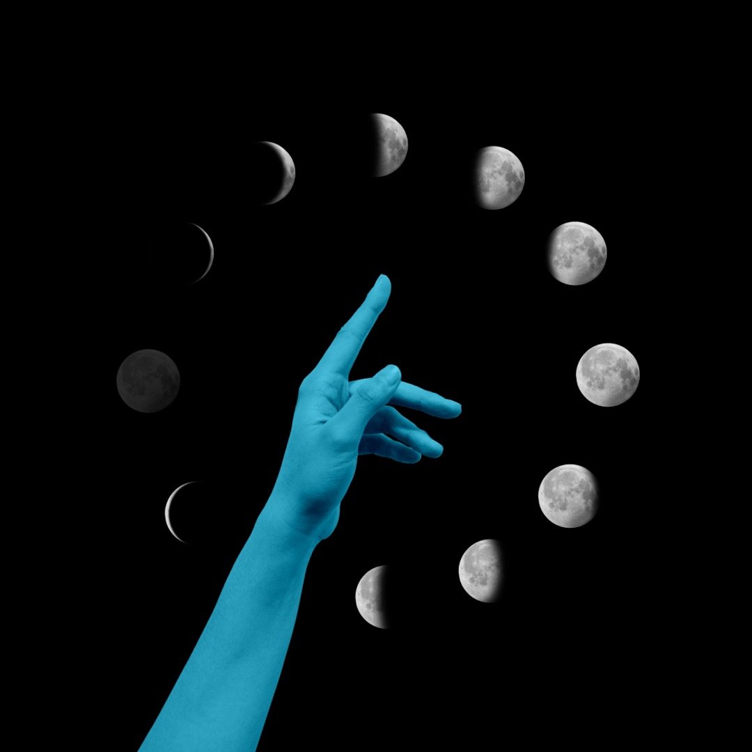 MOON READING WITH KATE - 30 minutes