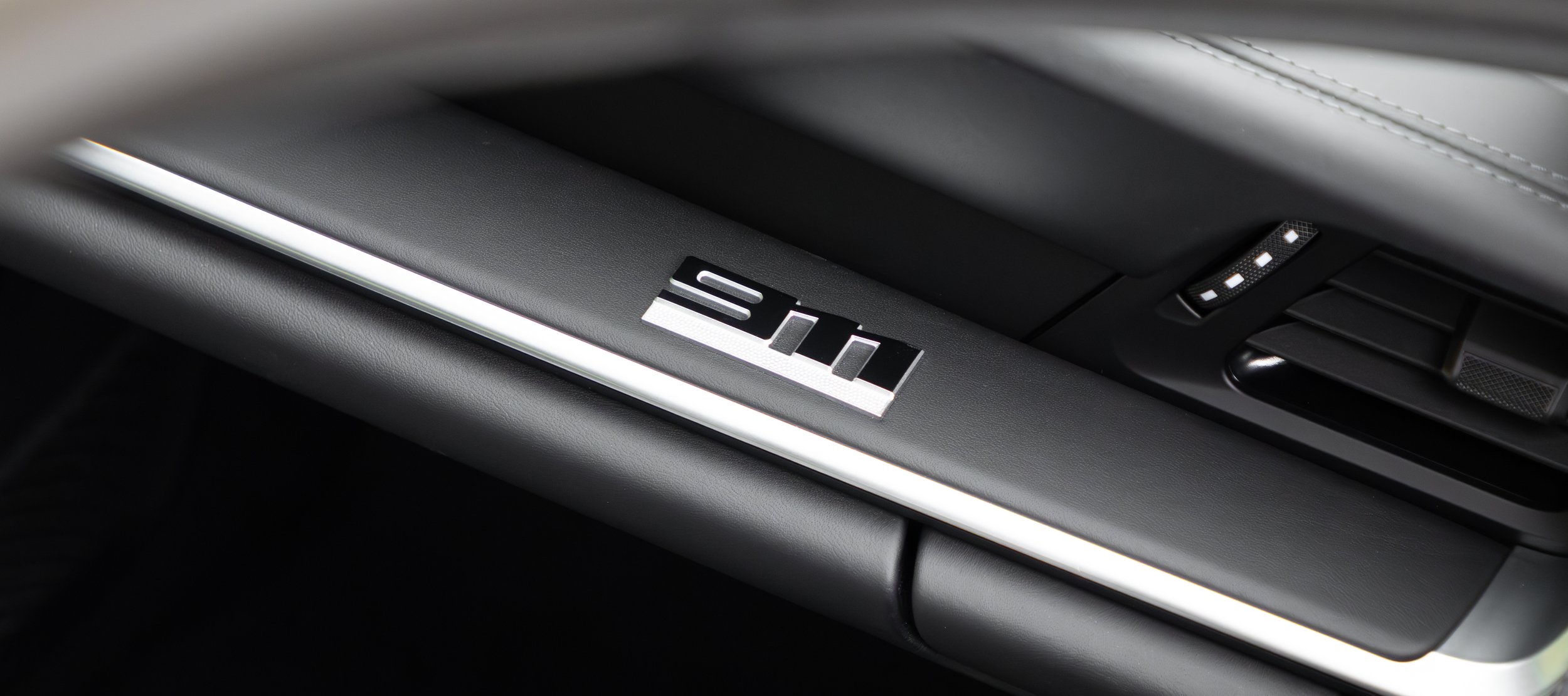 Carrera4S-10.jpg