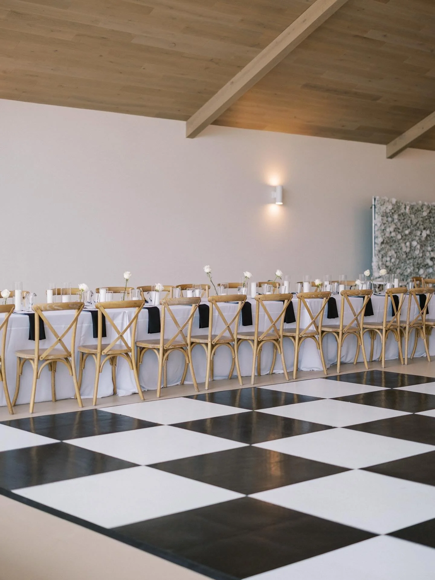 When the dance floor looks this good, how can you not?! Our favorite timeless addition to every special evening! 🤍🖤