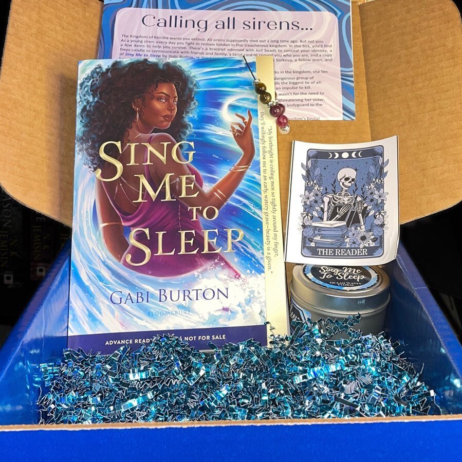 GIVEAWAY! Sing Me to Sleep comes out in exactly 2 months and Bloomsbury sent me some beautiful ARC boxes to give away 😱

To enter:
🧜🏿&zwj;♀️ Follow me
🧜🏿&zwj;♀️ Tag a friend
🧜🏿&zwj;♀️ For a bonus entry, post to your story and tag me!

Details: