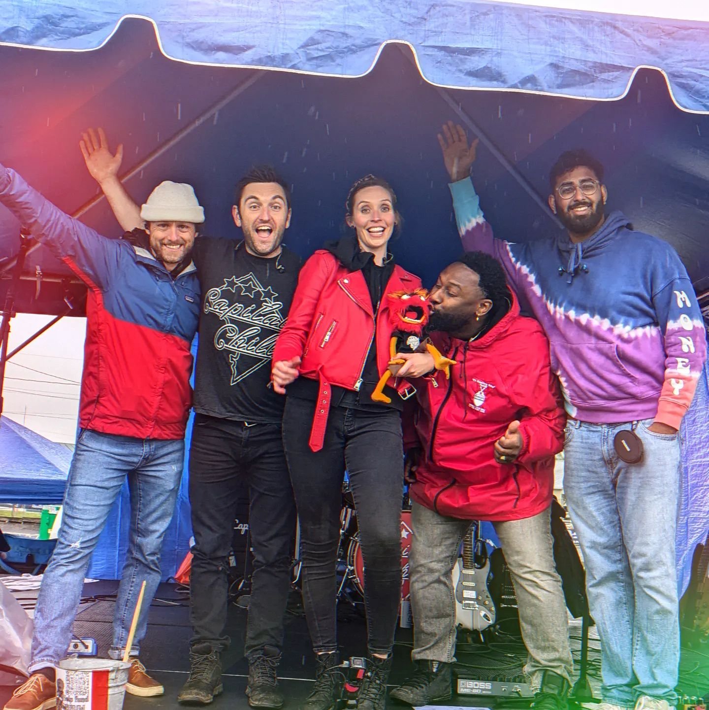 Capital Chill's wettest gig on record 💦💦💦 but still a great way to spend Cinco De Mayo! A special welcome to @ah_vee.wav who will be rockin' out with us this Summer 🤘Thank you Corrigan Sports and a HUGE congrats to the runners of the @frederickru