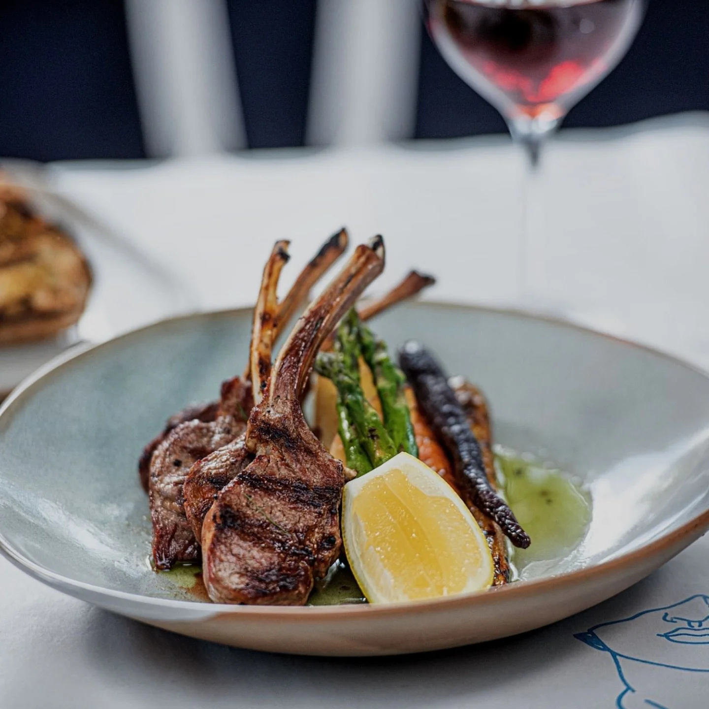 Our signature lamb cutlets, chargrilled & finished with fresh oregano, served over smoky celeriac purée.
A dish that speaks for itself 🇬🇷