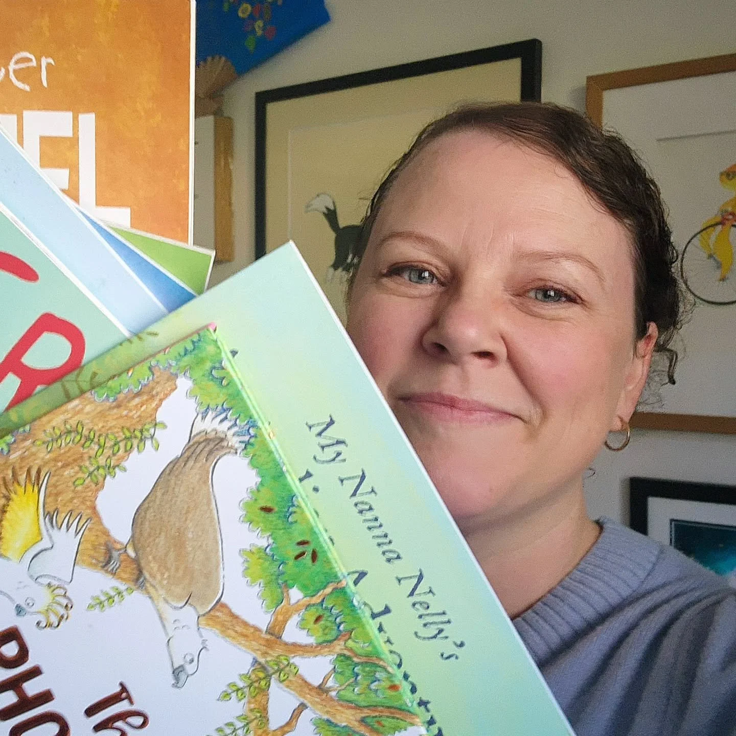 Can you believe it?! Just a couple of weeks ago I finished illustrating what will be my 10th published children's pucture book! 

TEN!! 😮🎉🎉🎉

I absolutely love bringing stories and worlds to life for young readers. And I'm looking forward to doin