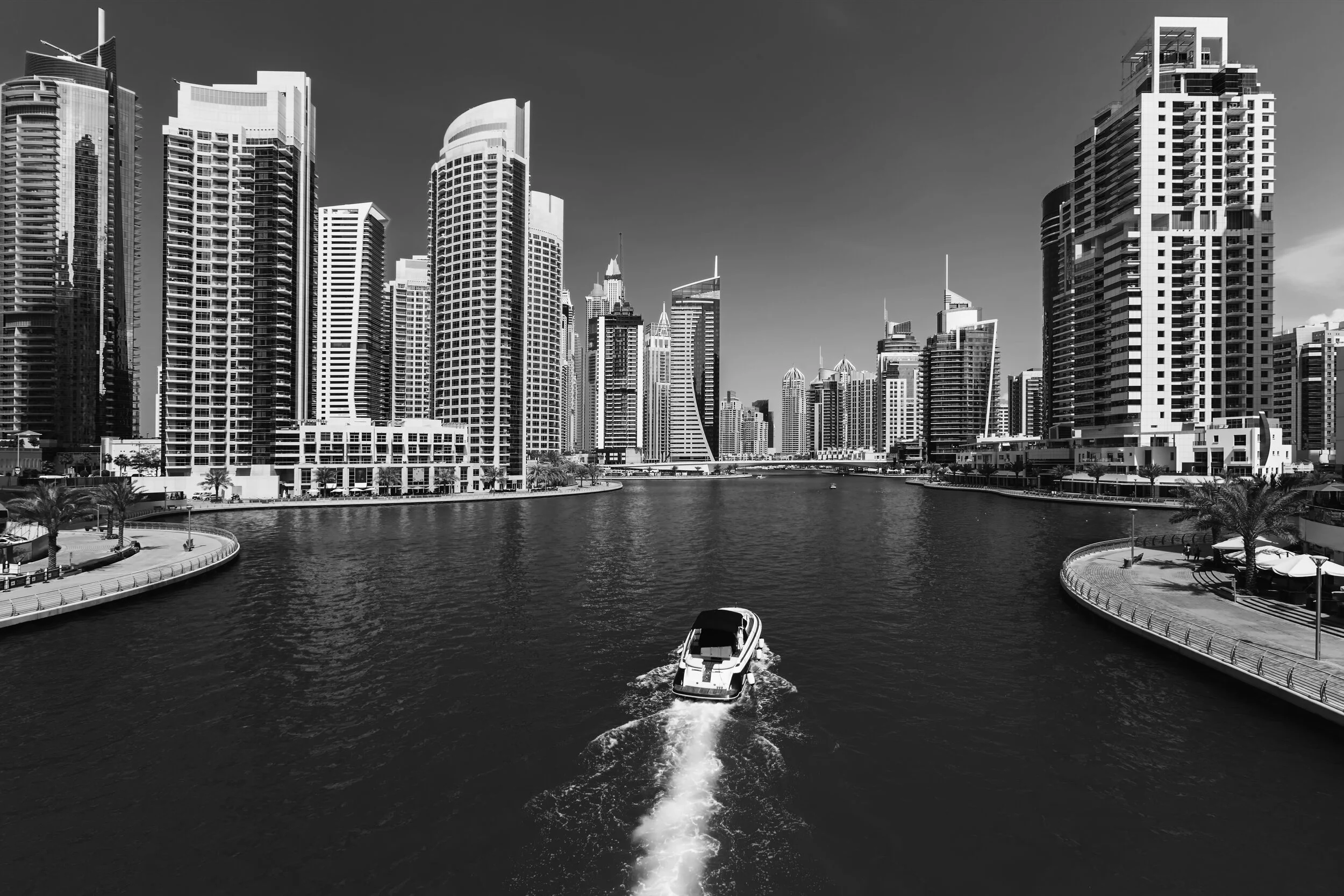 Dubai+iStock-638694622+jpg.jpg