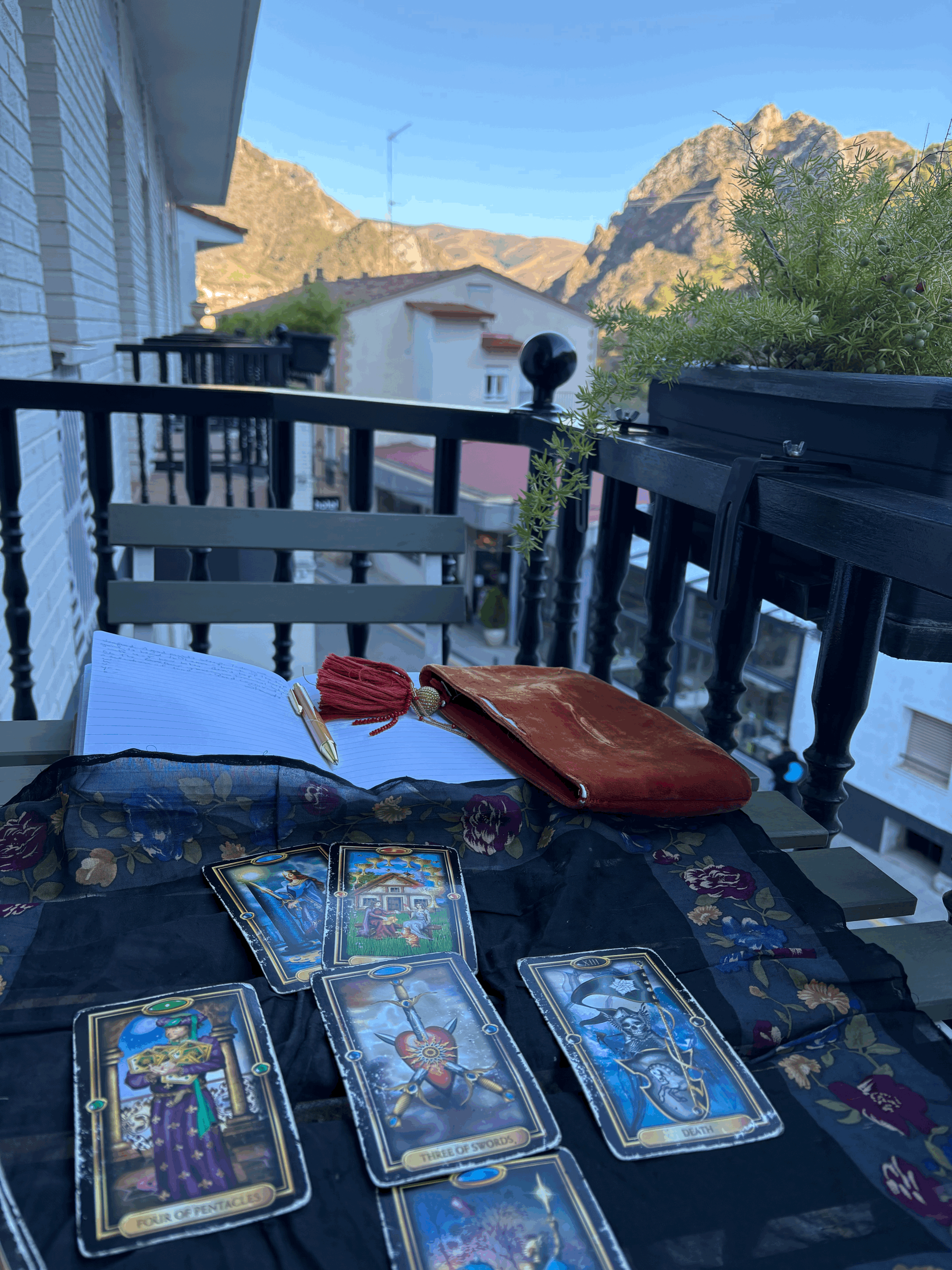 How to Prepare for a Tarot Card Reading