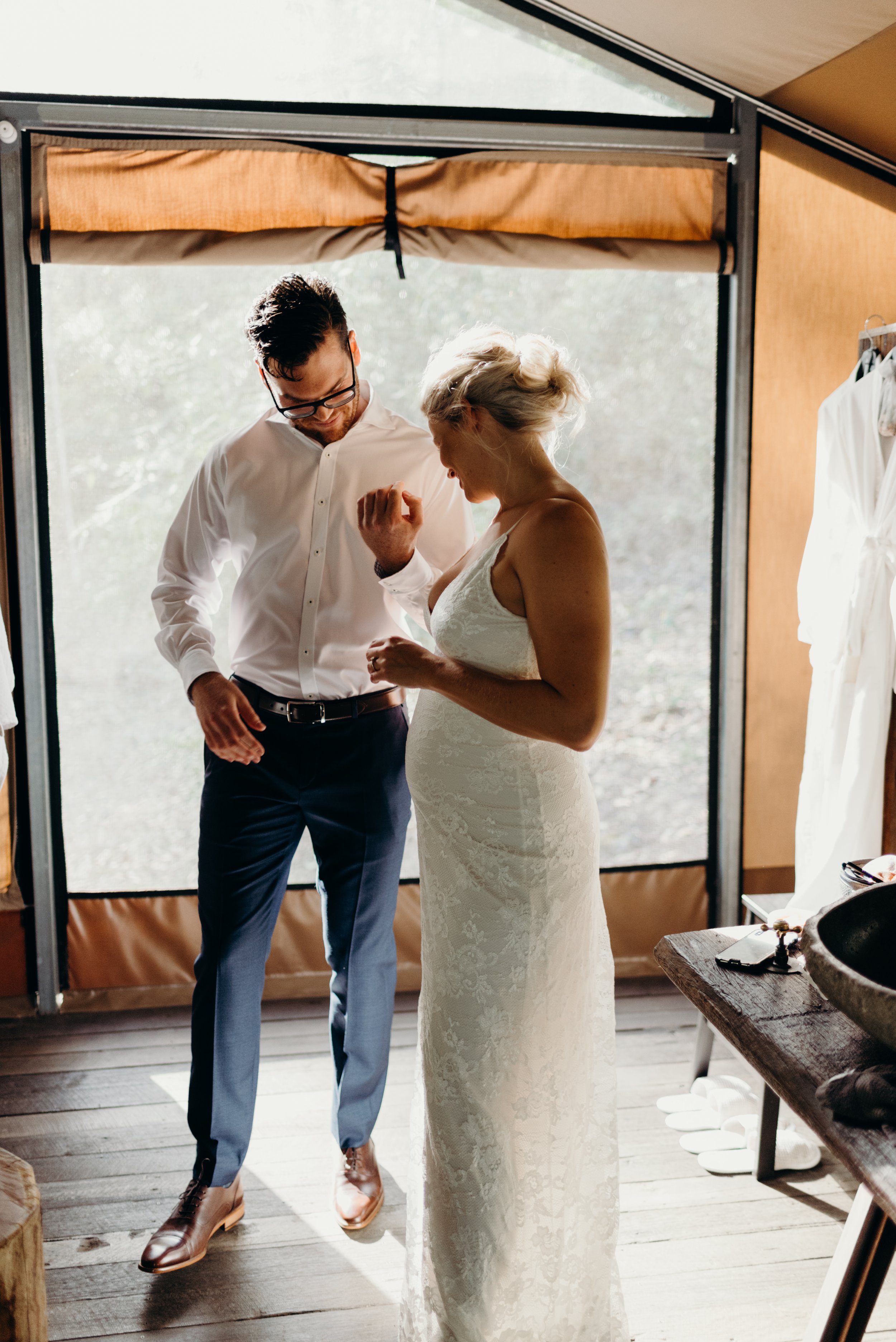 Mr + Mrs Reinecker Prep-86.jpg