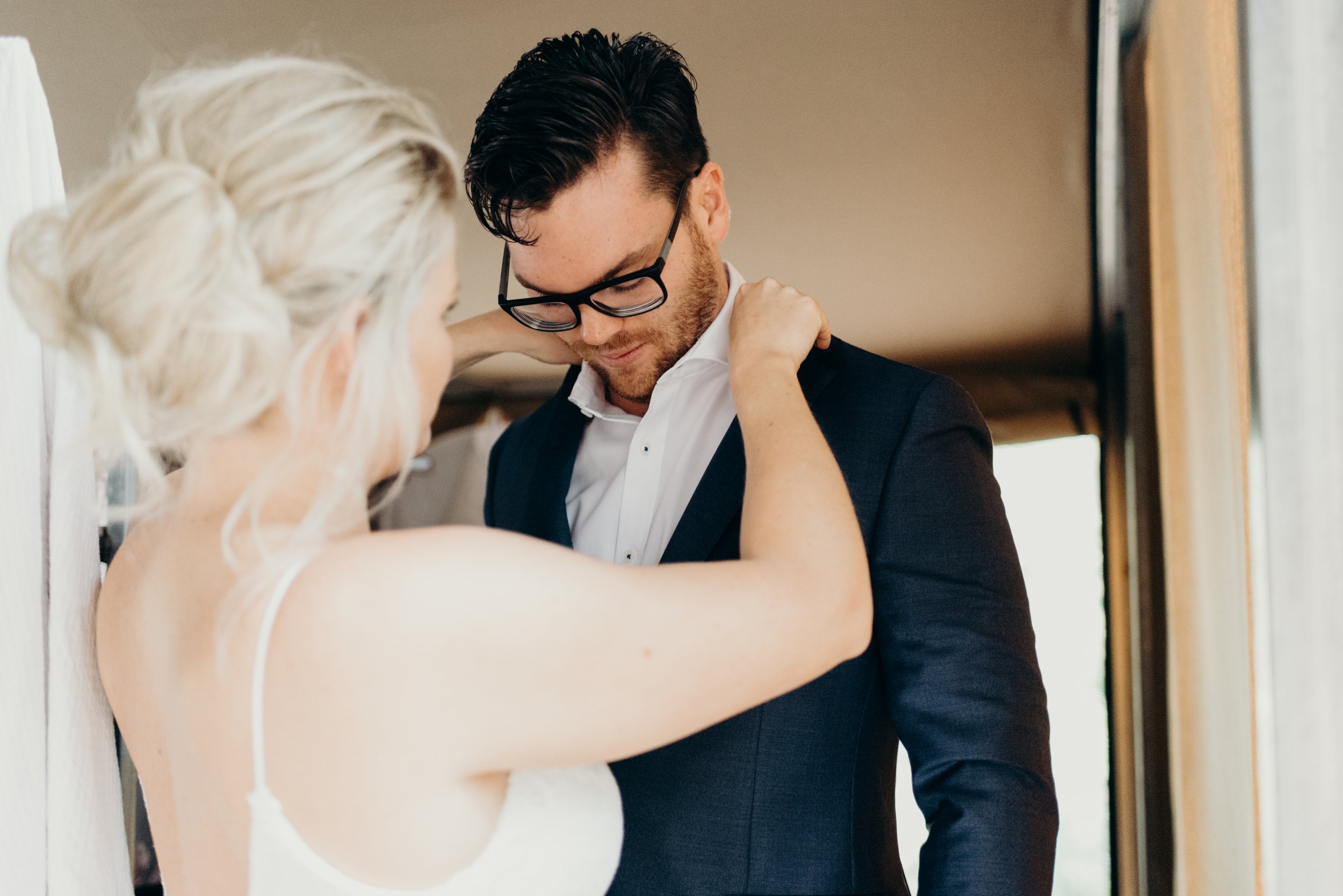 Mr + Mrs Reinecker Prep-87.jpg