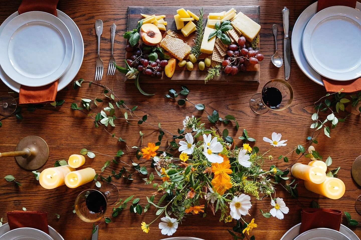 Thanksgiving Arrangements are now live on BeeHillFarm.com now through November 21st.