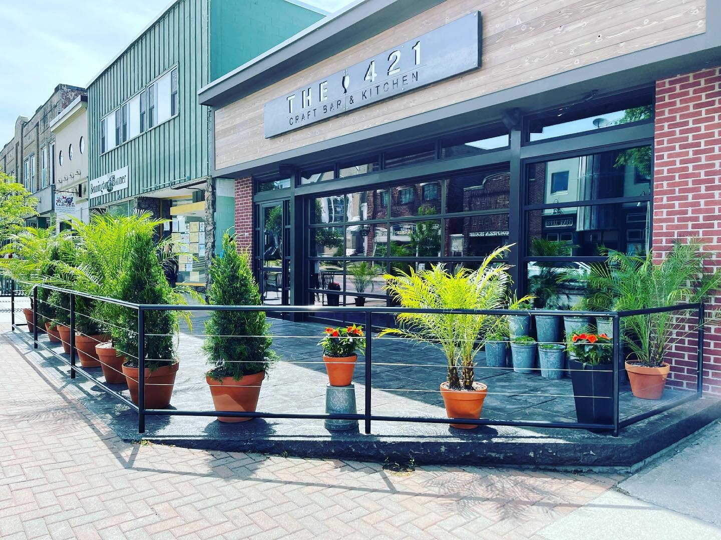 Our patio is looking good! 

☀️🌞🌺🌷🌻