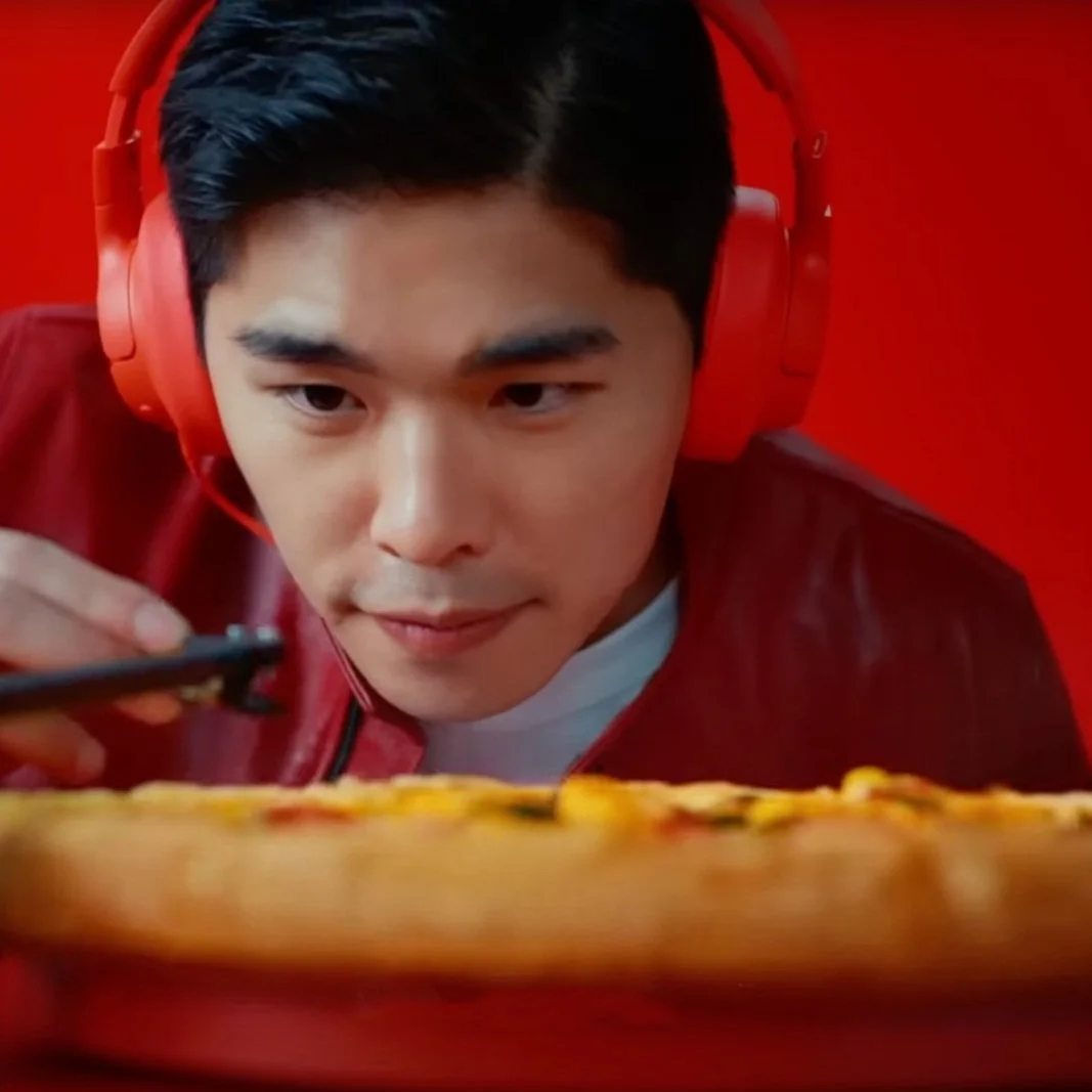 PIZZA HUT/ The Evil Pizza