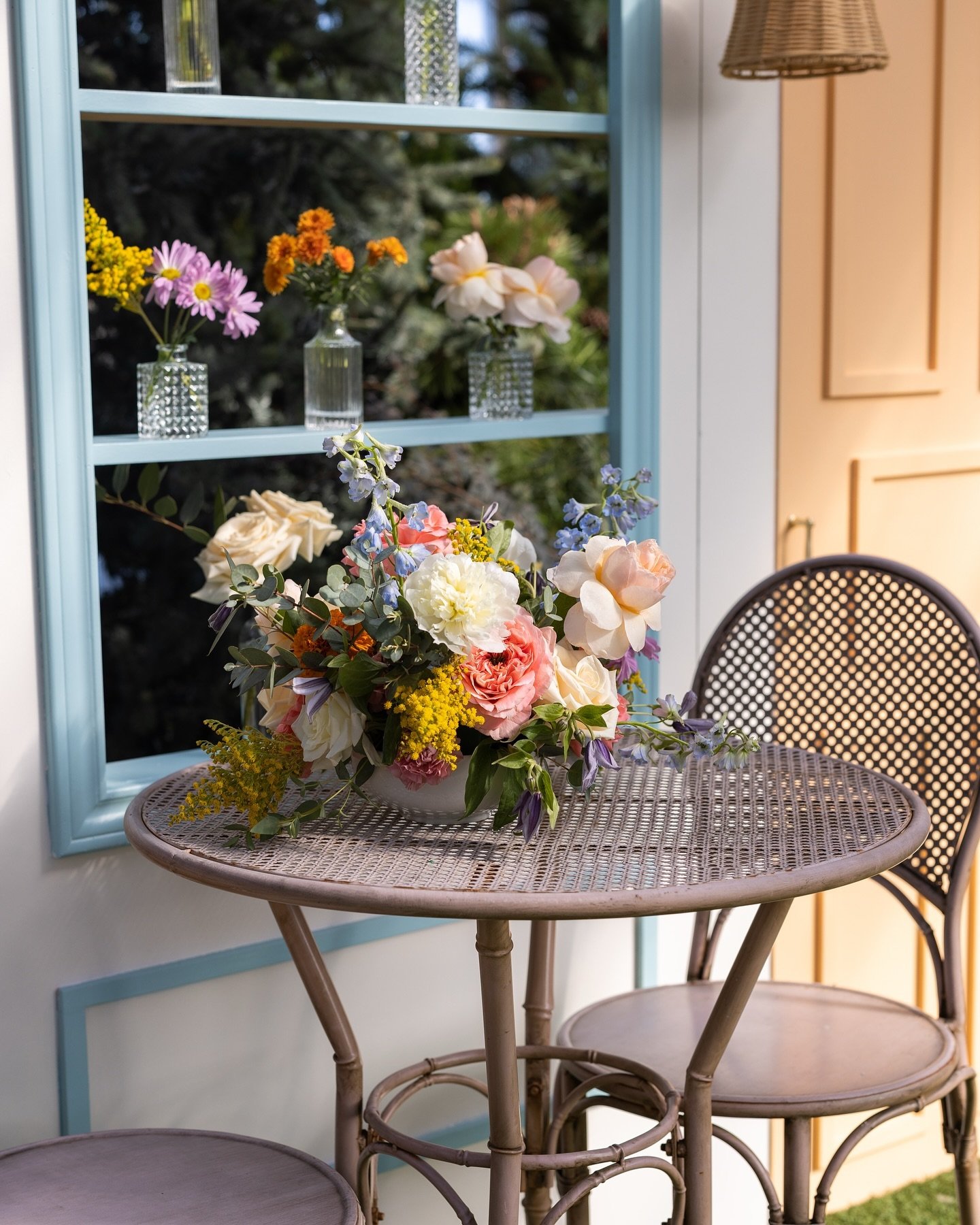 Bonjour Baby 🩵💐🥐

Swipe to see the Parisian charm we brought to life for this baby shower&hellip;set in a lush garden greenhouse complete with French-inspired cuisine, a bar, cr&ecirc;pe station &amp; bouquet station inspired by European streetsid
