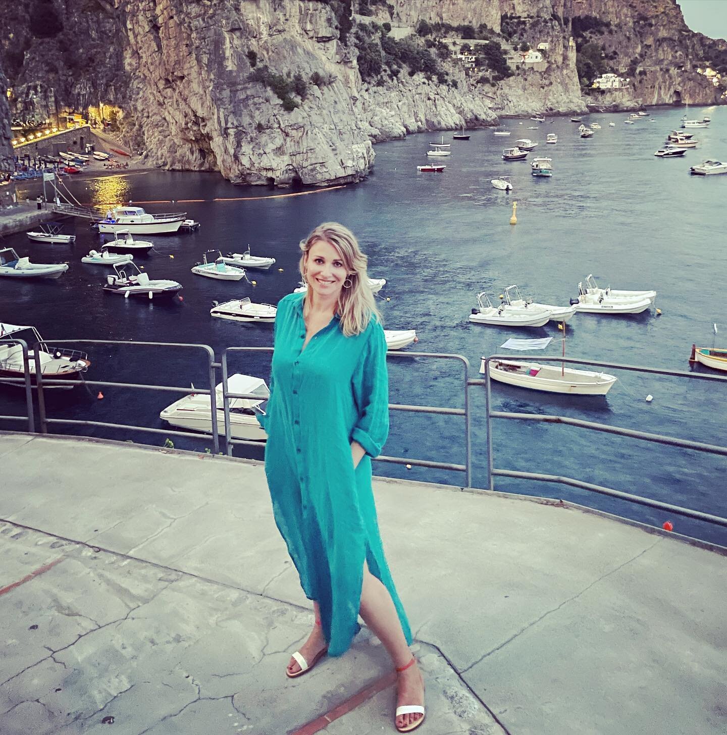 Enjoying lovely Italy&hellip;two more  weeks and I am not sure I would want to come back to London ☀️🌞😃#amalfi #ladolcevitaly #happyliving