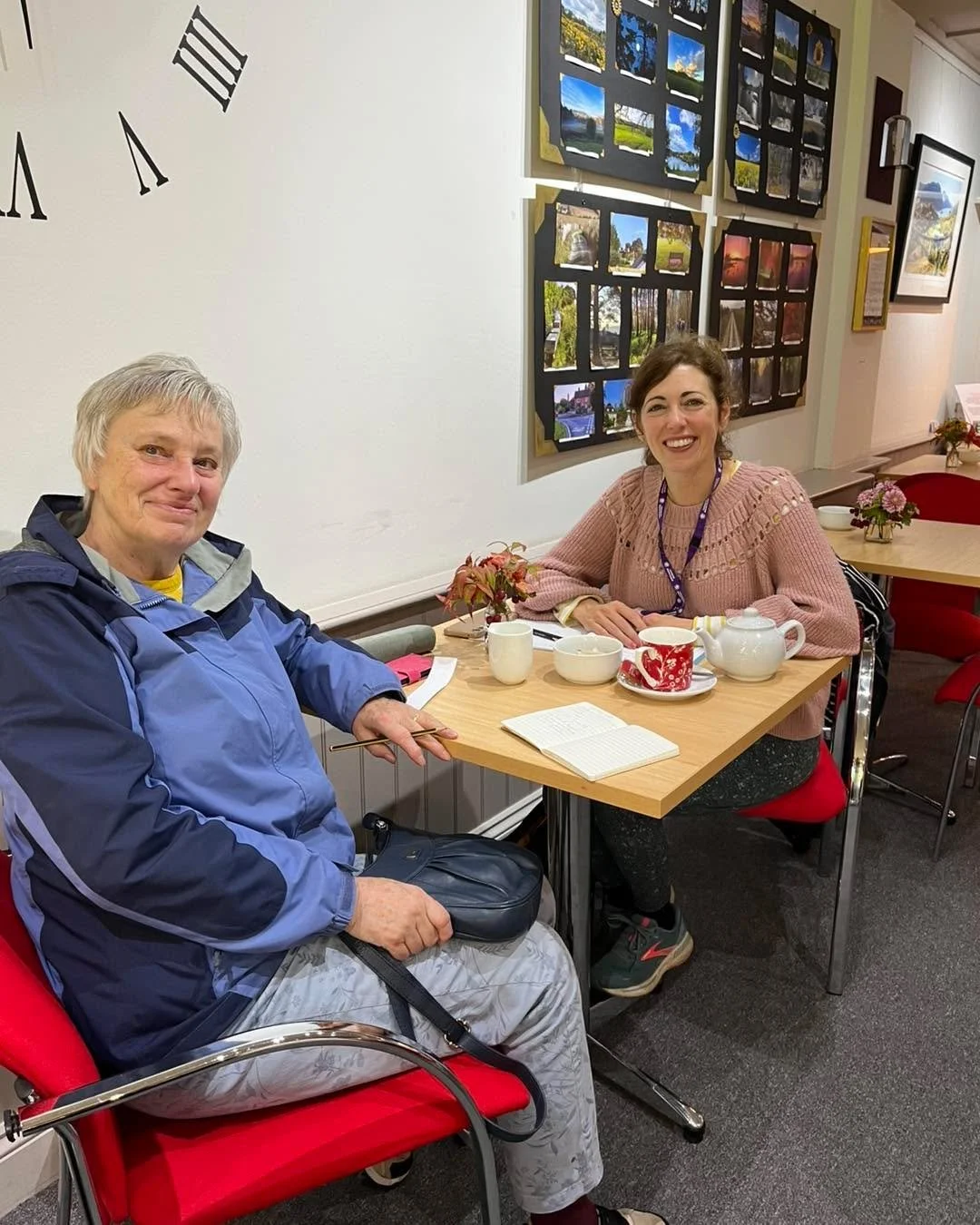 Ellie Newbery, our District Councillor, is in the Hub until 12.30pm today to answer any of your questions.  Do pop in and see her.