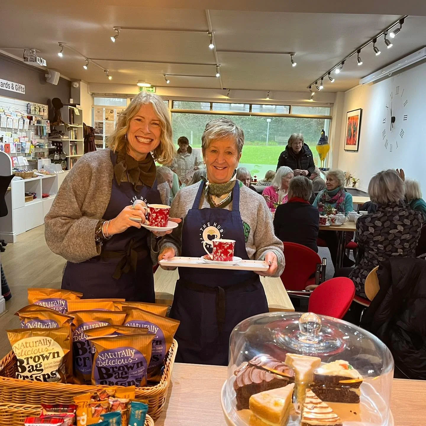 Escape the wet and windy weather this week and pop into the The Fernhurst Hub for a cosy cuppa! ☕️

#fernhurst #fernhursthub #haslemere #liphook #liphookmums #easebourne #coffee #coffeetime #coffeetime