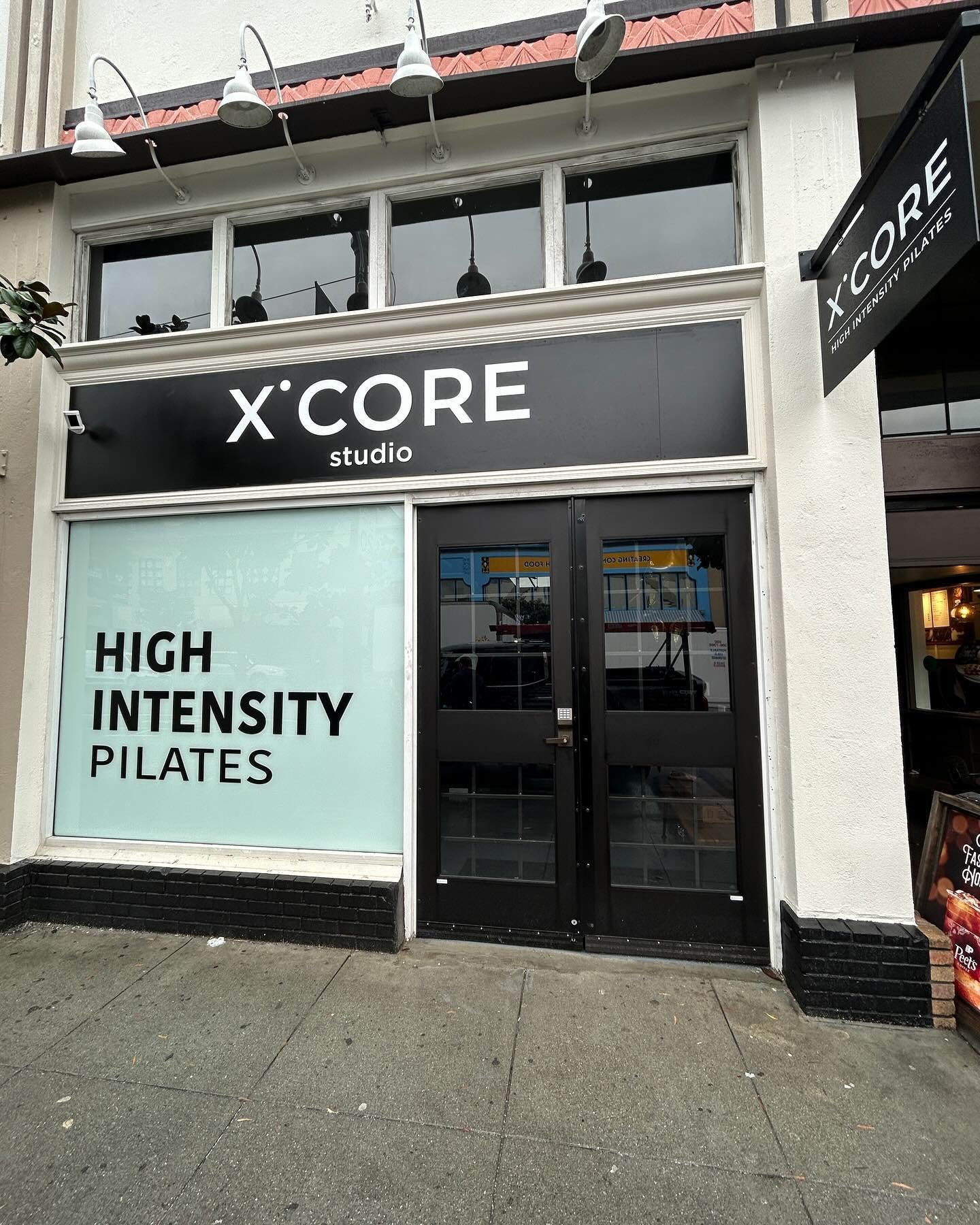And that&rsquo;s a wrap.  Continued success to our partners @xcorestudio with their new studio location in Russian Hill.  Check them out if you can! 

#russianhill #pilates #daaronbuilders #polkstreet #makeitshake #studio #fitness #sf #bayareaconstru