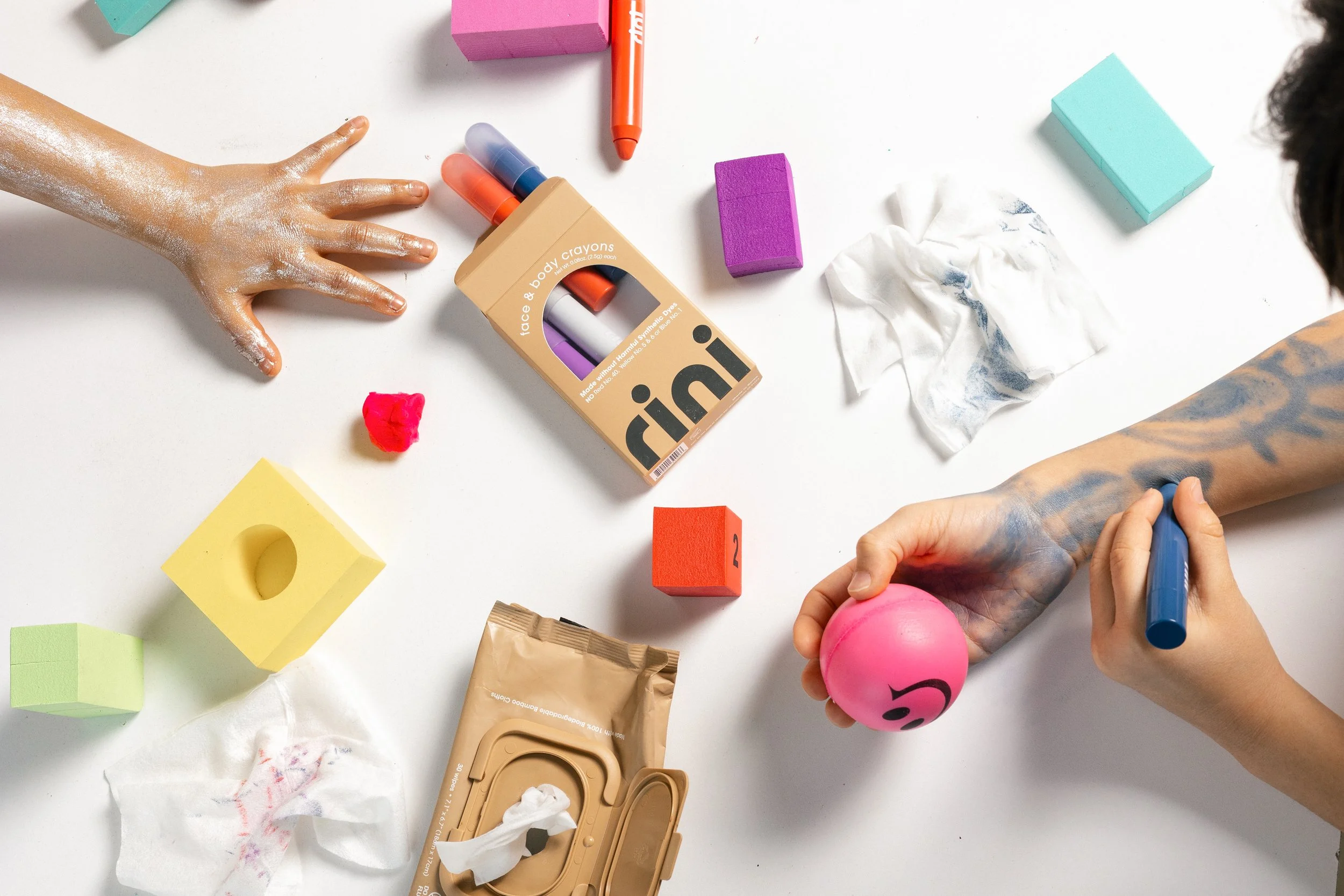 Wipes+Crayons_lifestyle_1.jpg