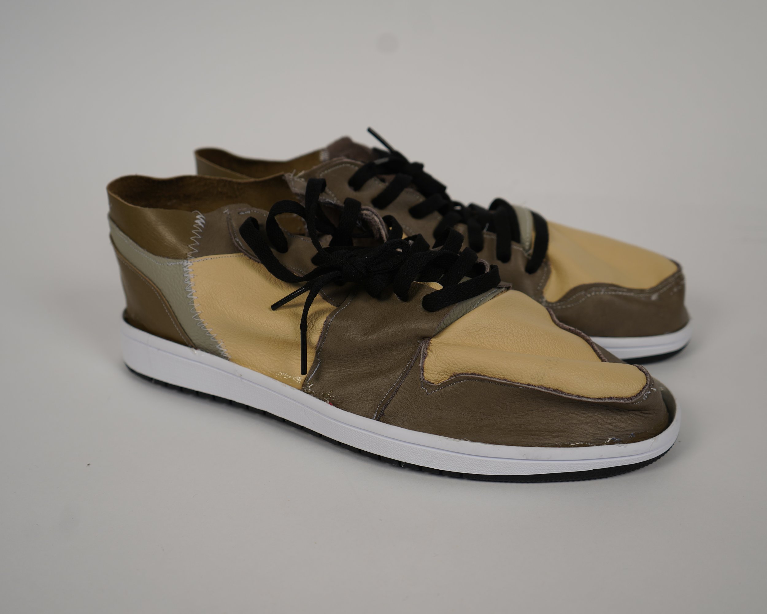shoes right.jpg
