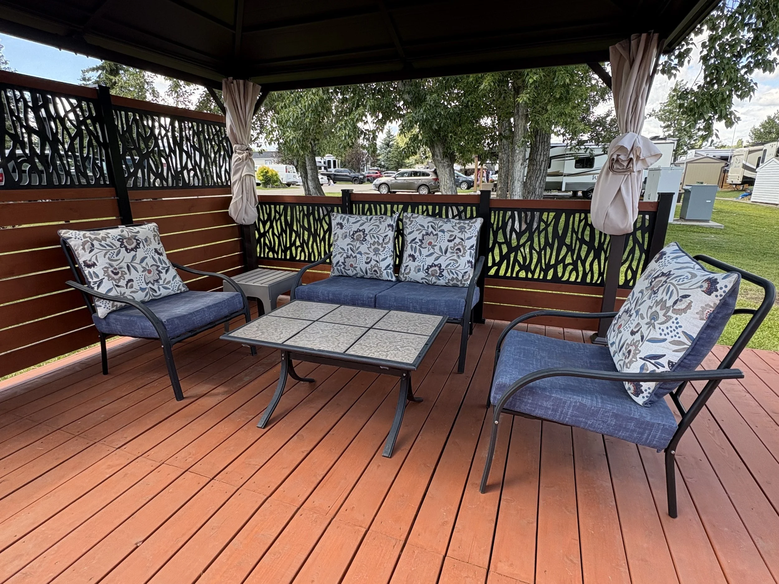Pic of Deck & Furniture Sept 2025.jpg