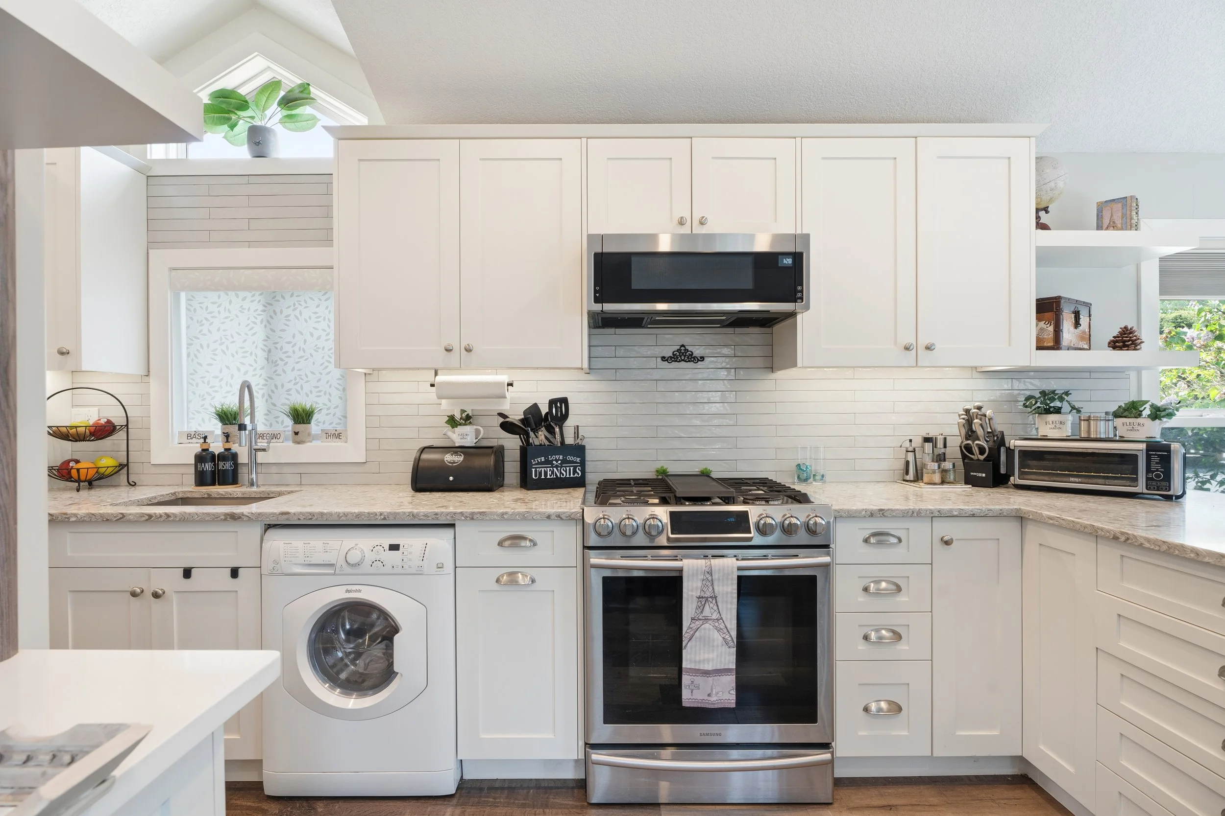 Lot 21 Kitchen 2.jpg