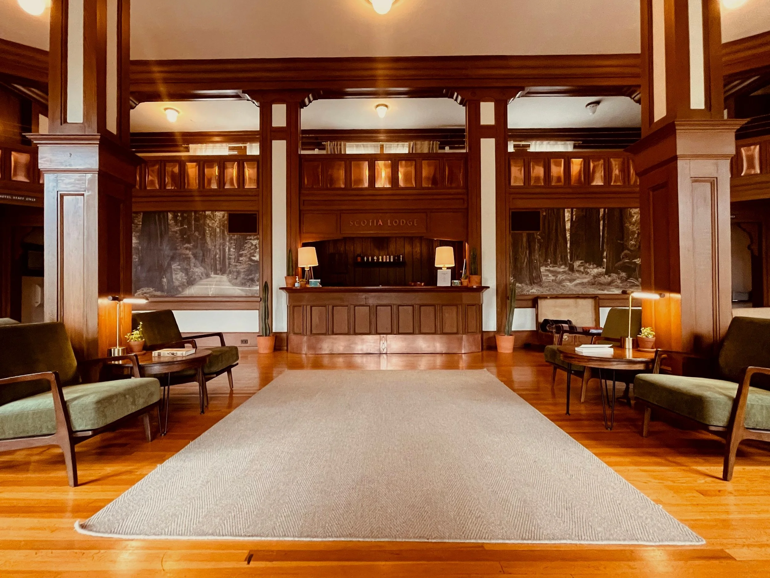 What to Expect in Your Room at a Historic Hotel Near the Avenue of the Giants