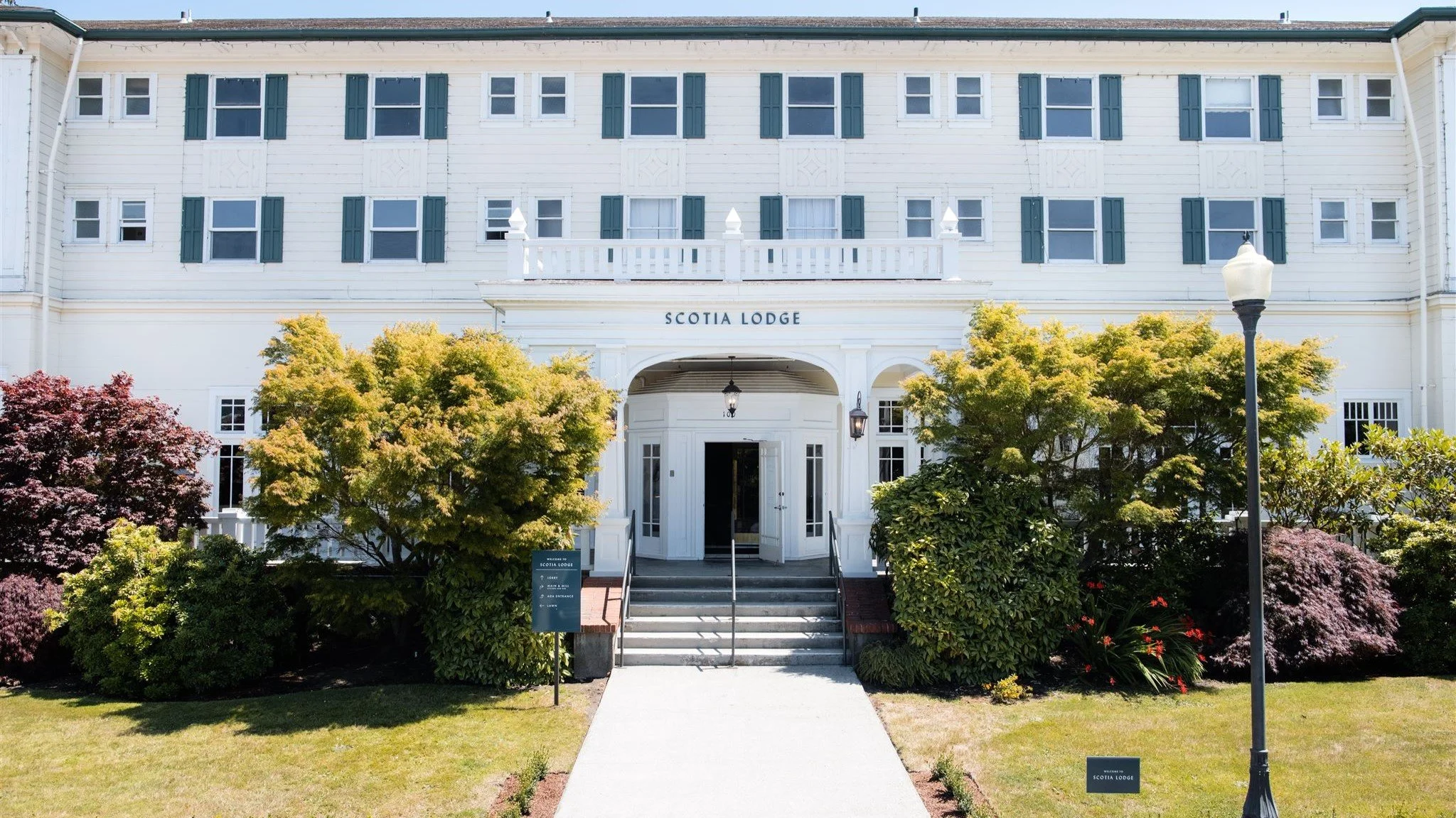 What Makes Scotia Lodge a Historic Hotel Wedding Venue in Humboldt County