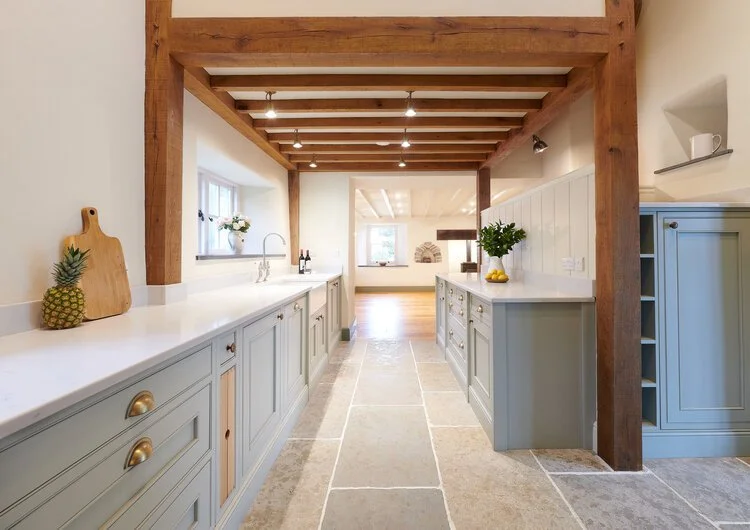 Farmhouse Style Kitchen: How to Decorate Above Your Cabinets