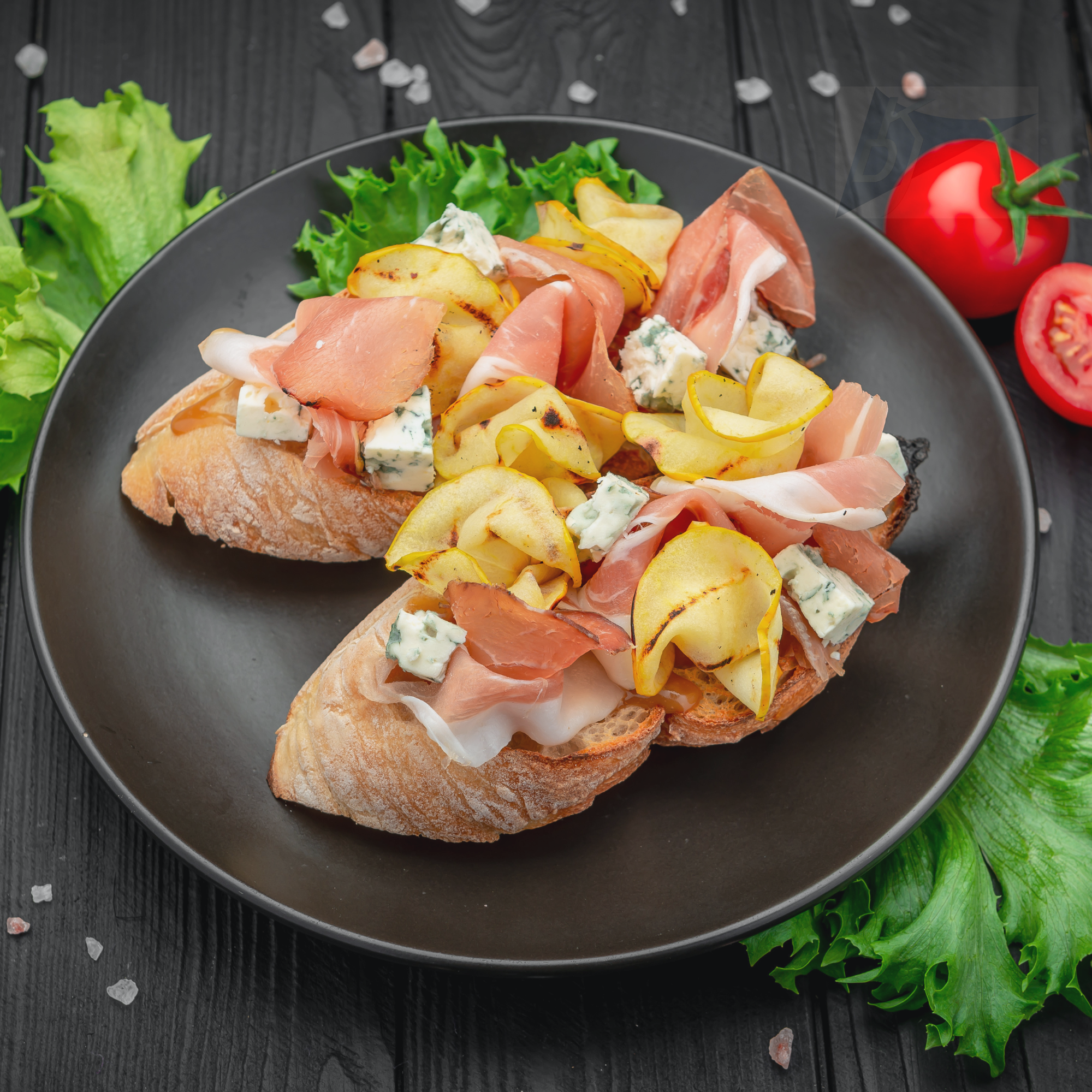 Pear, Prosciutto and Cheese: The Perfect Fall Combo