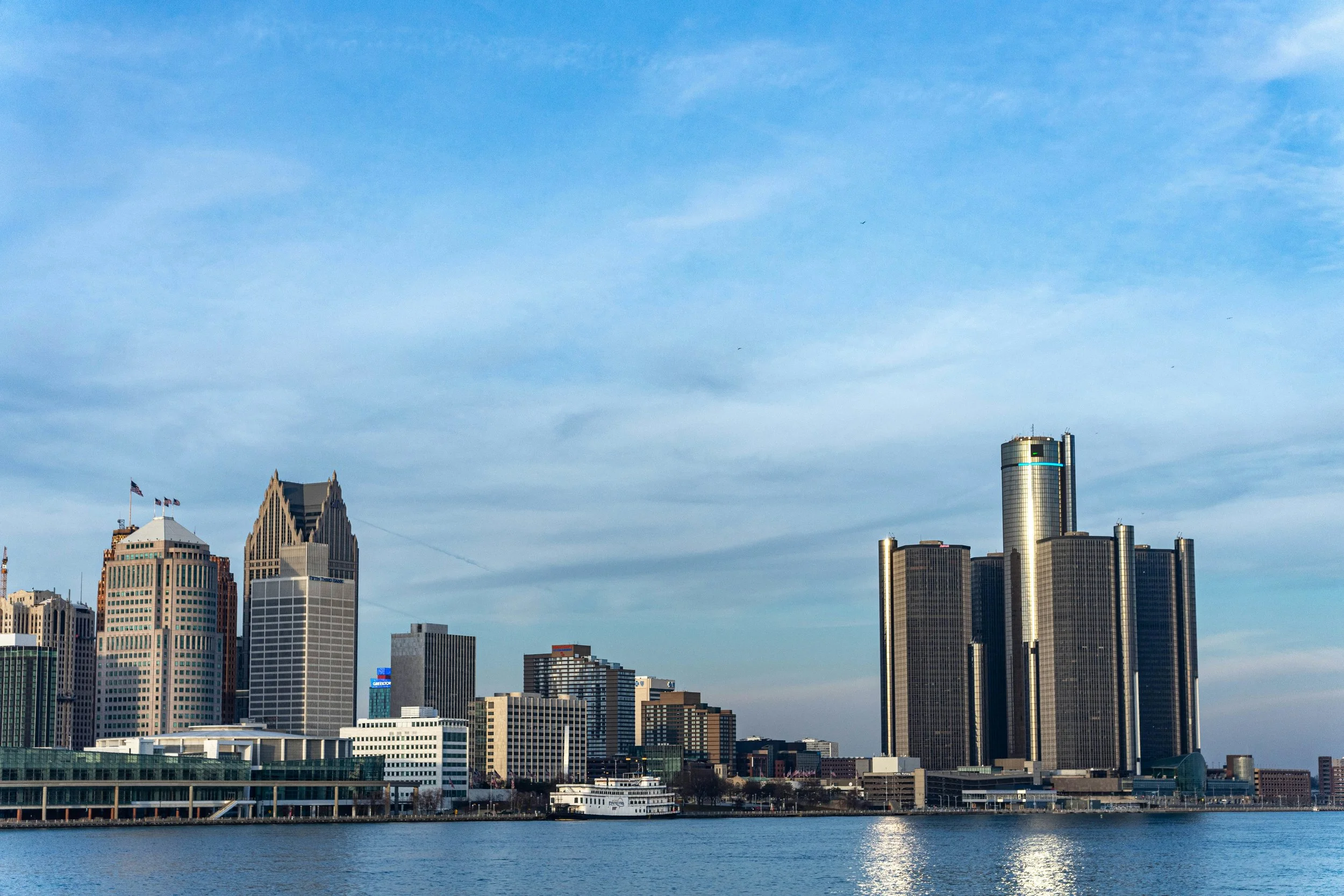 detroitwaterfront.jpg