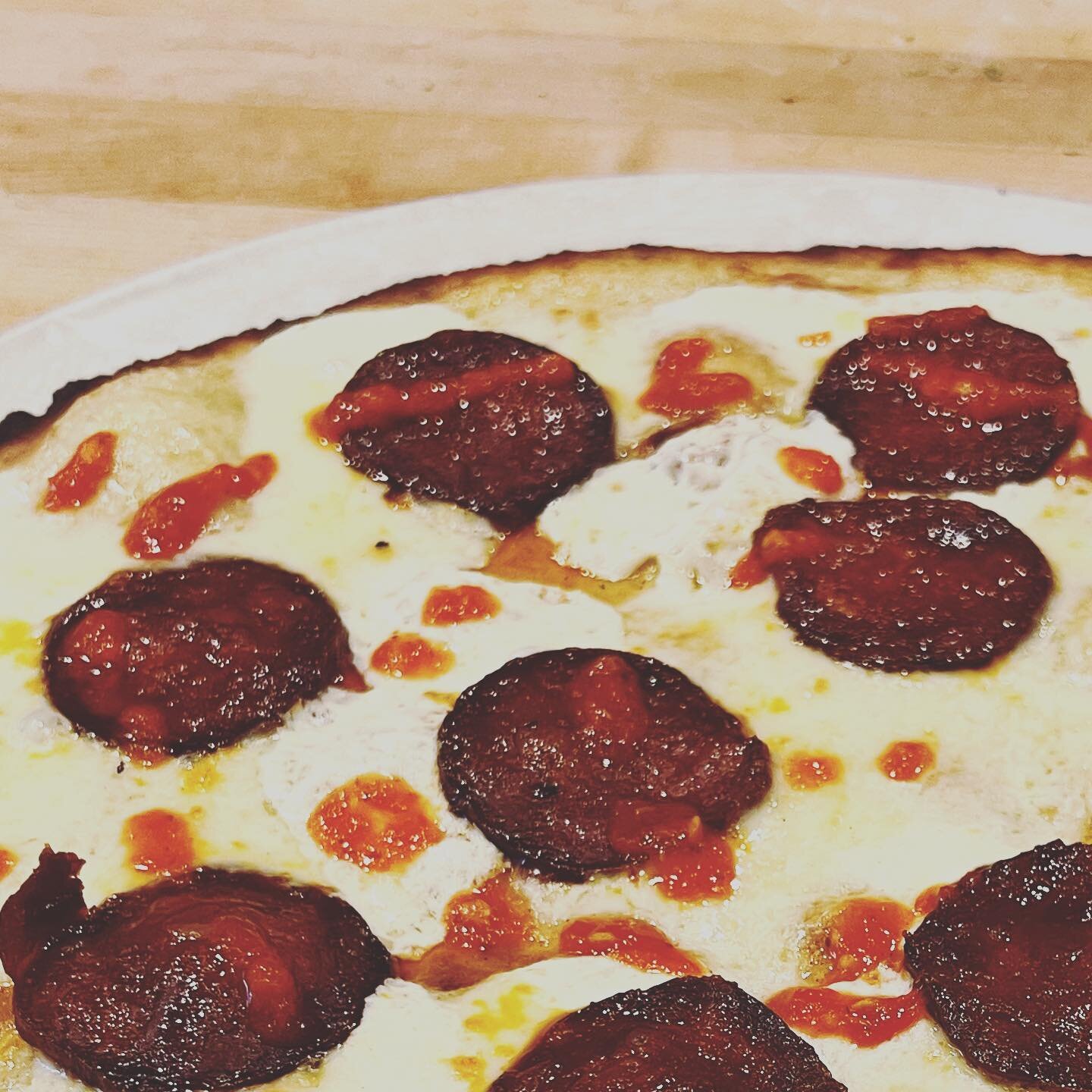 White Pizza, Chorizo, Fire Roasted Diablo Sauce #tennaveac #atlanticcity @northbeachac
