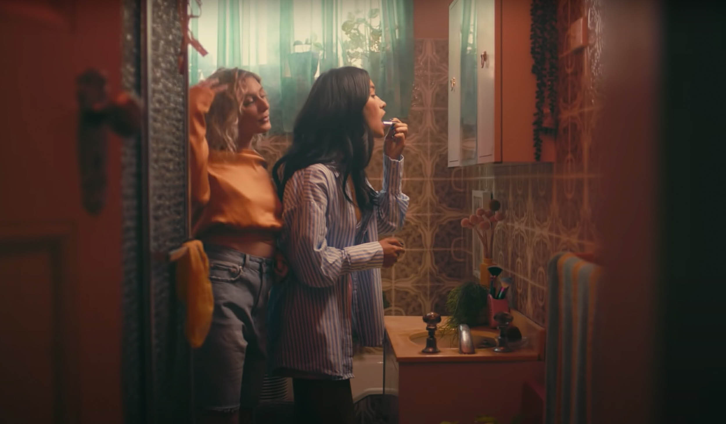 BUMBLE_AWARD_BOARD_Art direction_3.jpg