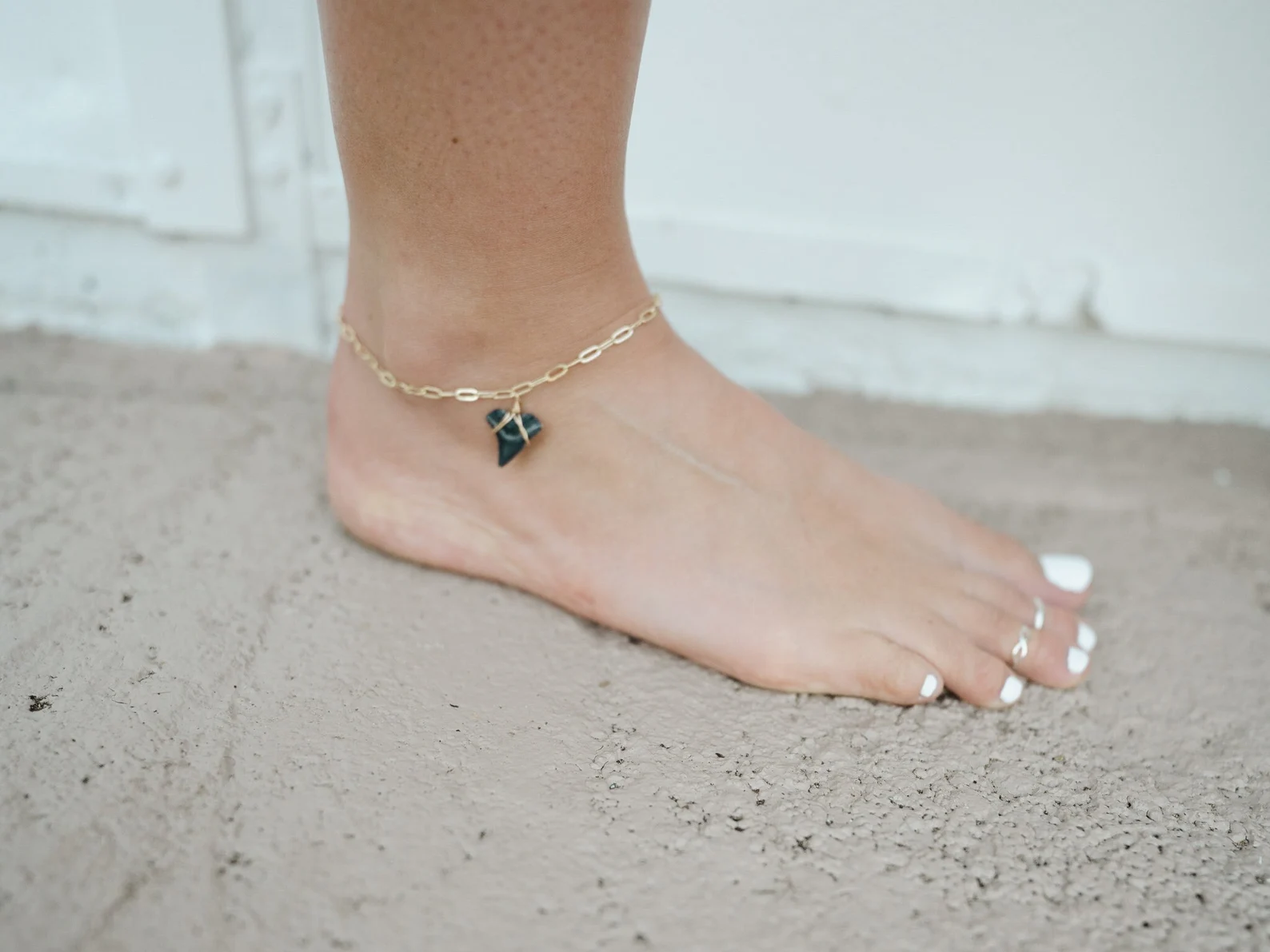Black Color Round Link Chain Magnetic Slimming Anklet Connecting Foot Leg  Rings Ankle Bracelet For Women Summer Barefoot Sandal Jewelry Gift From  Everyday68, $1.99 | DHgate.Com