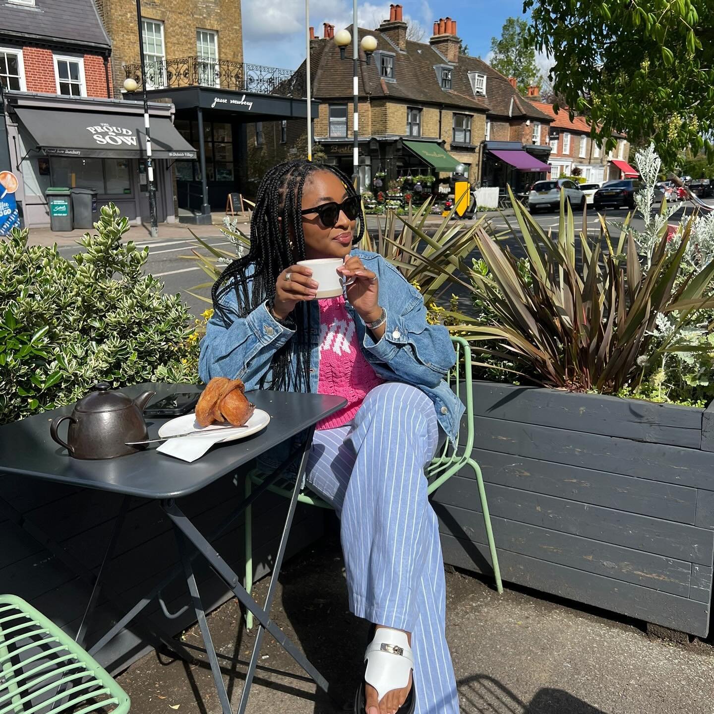 listen here sunshine, don&rsquo;t go anywhere 🥲 🌞 
@gailsbakery I&rsquo;ll still have a hot drink 
welcome to the roster @maisonalaia @harrods 
dreamiest changing room @thedorchester 
can&rsquo;t believe I left the cover on my car 🥹 I wish 
@grape