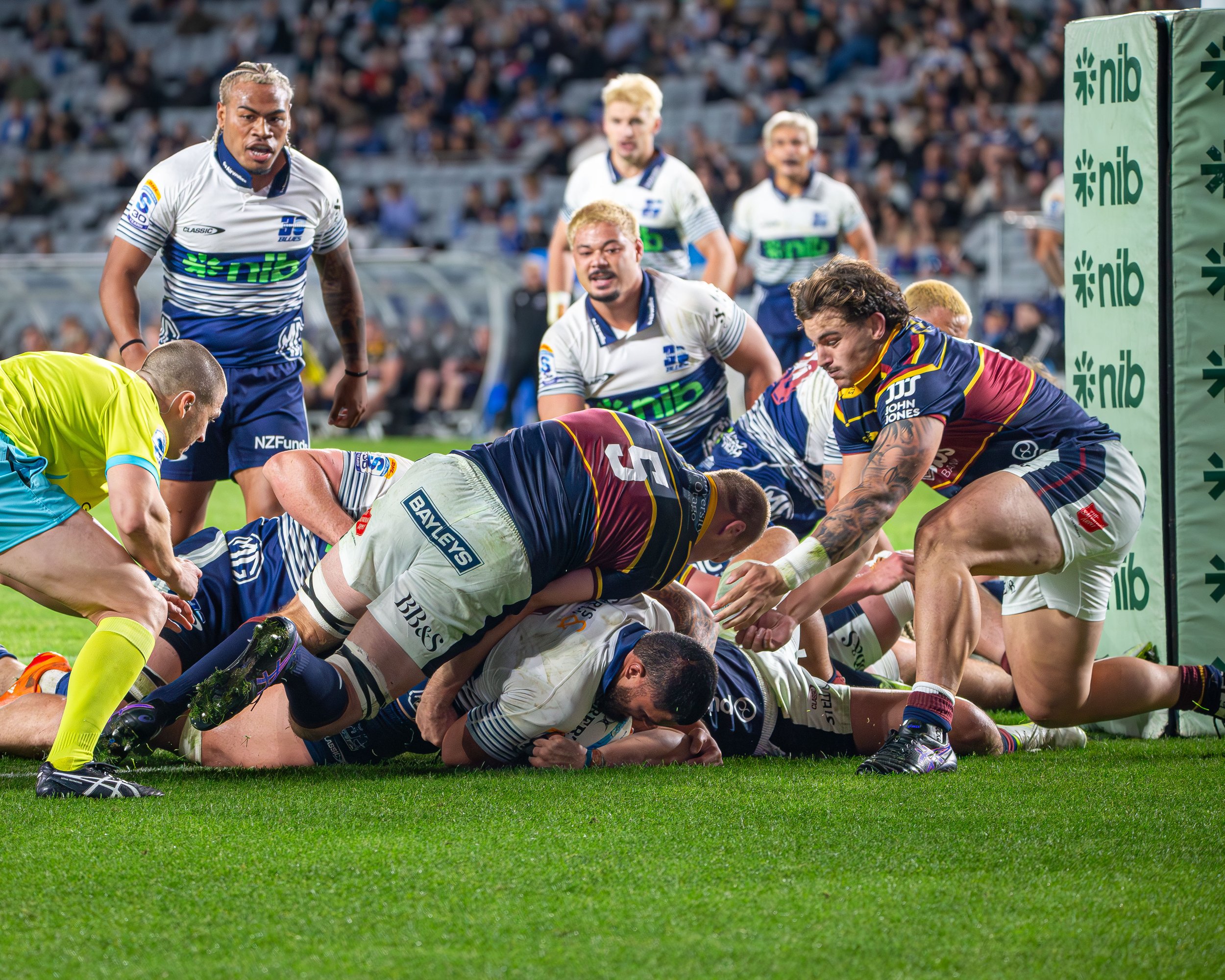 Blues try

Highlanders vs Blues 17 April 2026. Shot by: Dominic Gasparich