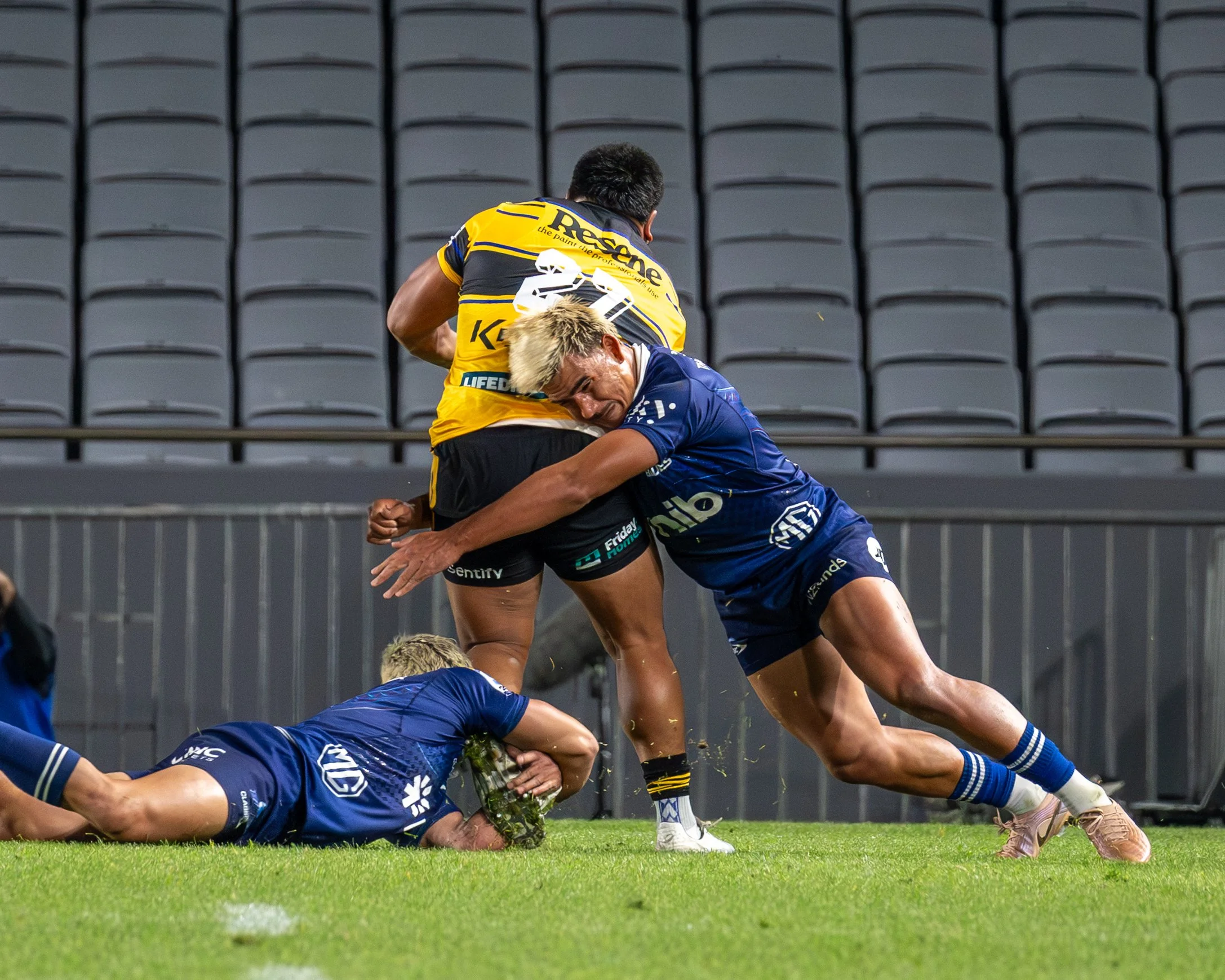 Centre Xavi Taele

Highlanders vs Blues 16 May 2026
Shot by: Dominic Gasparich