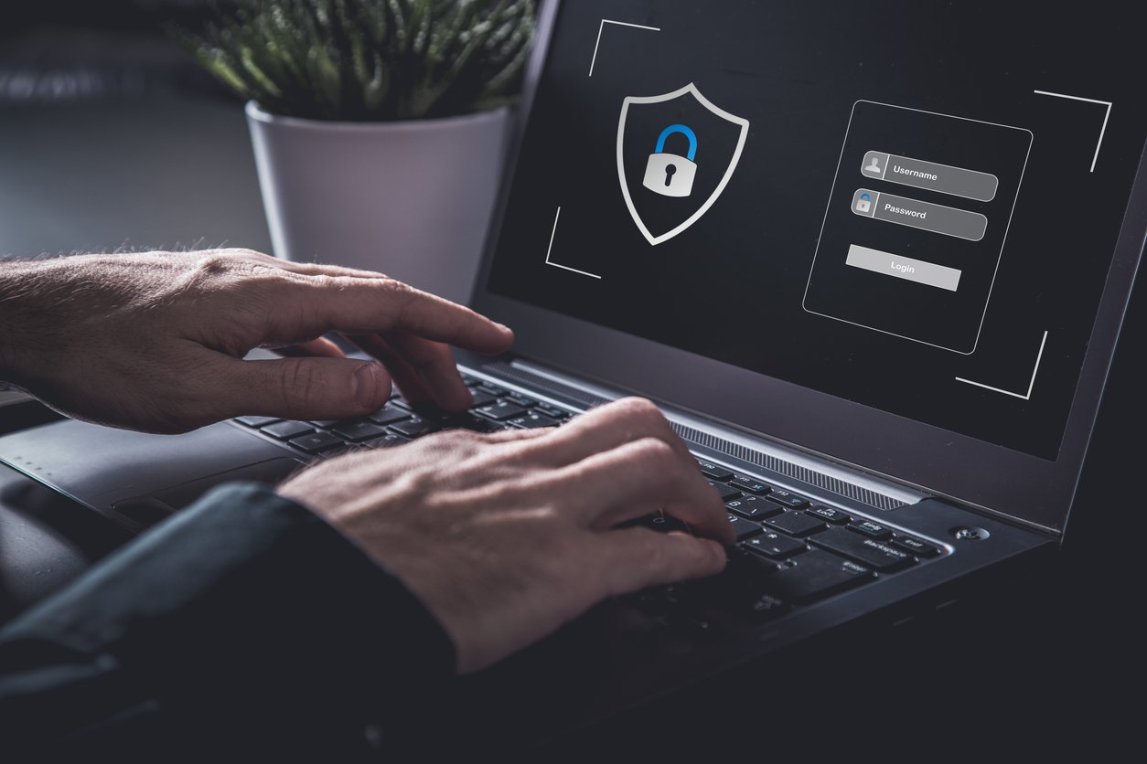 Cybersikkerhet for norske bedrifter – illustrasjon av digital beskyttelse