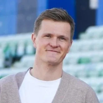 Lars Stabæk Fotball og Garnes Data