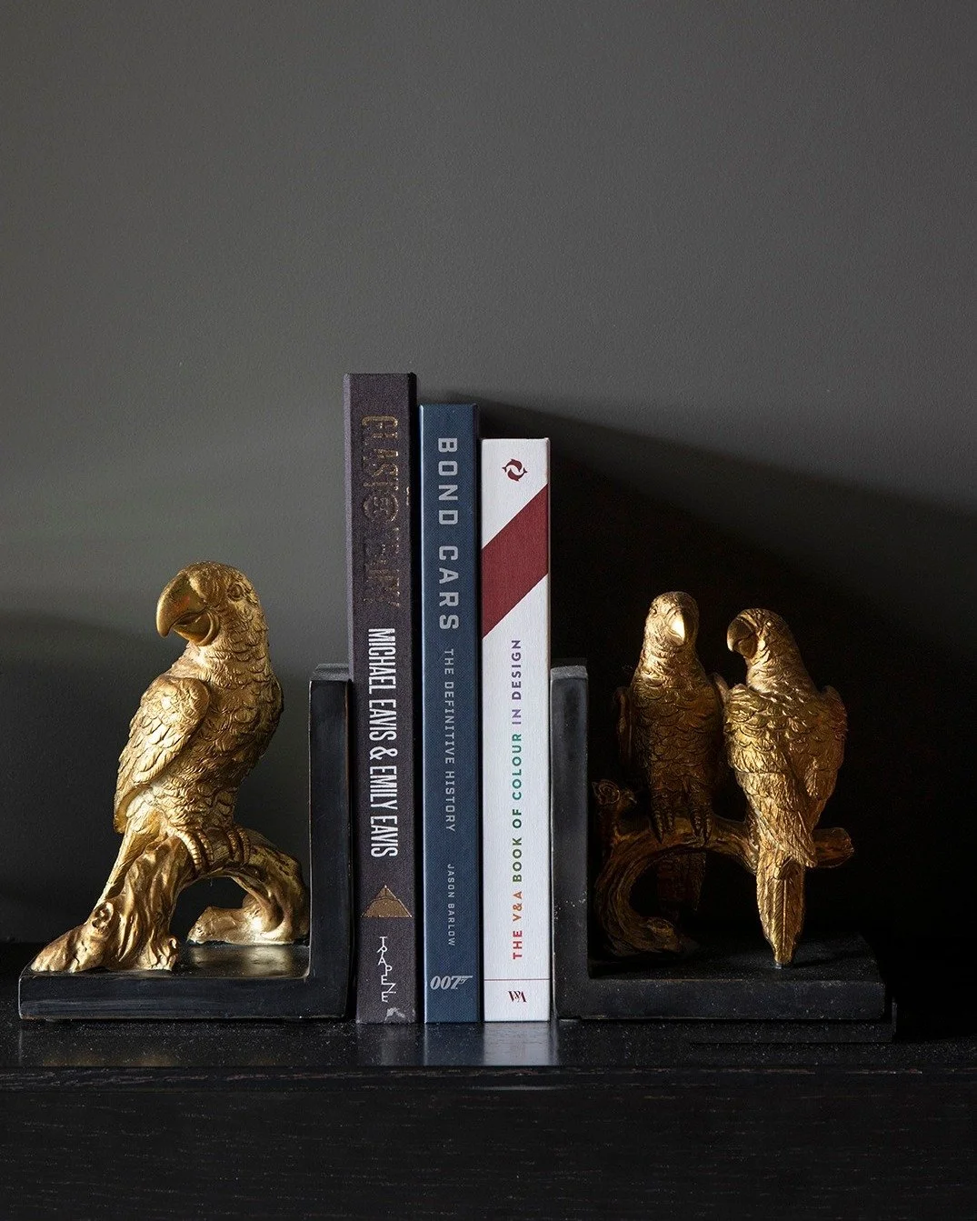 At the start of a new year it can feel like everyone is shouting.
New goals, new launches, new everything.

My intention for visibility in 2026 is much quieter than that.

I want to share from the middle of the work, not only the polished end.
To tal