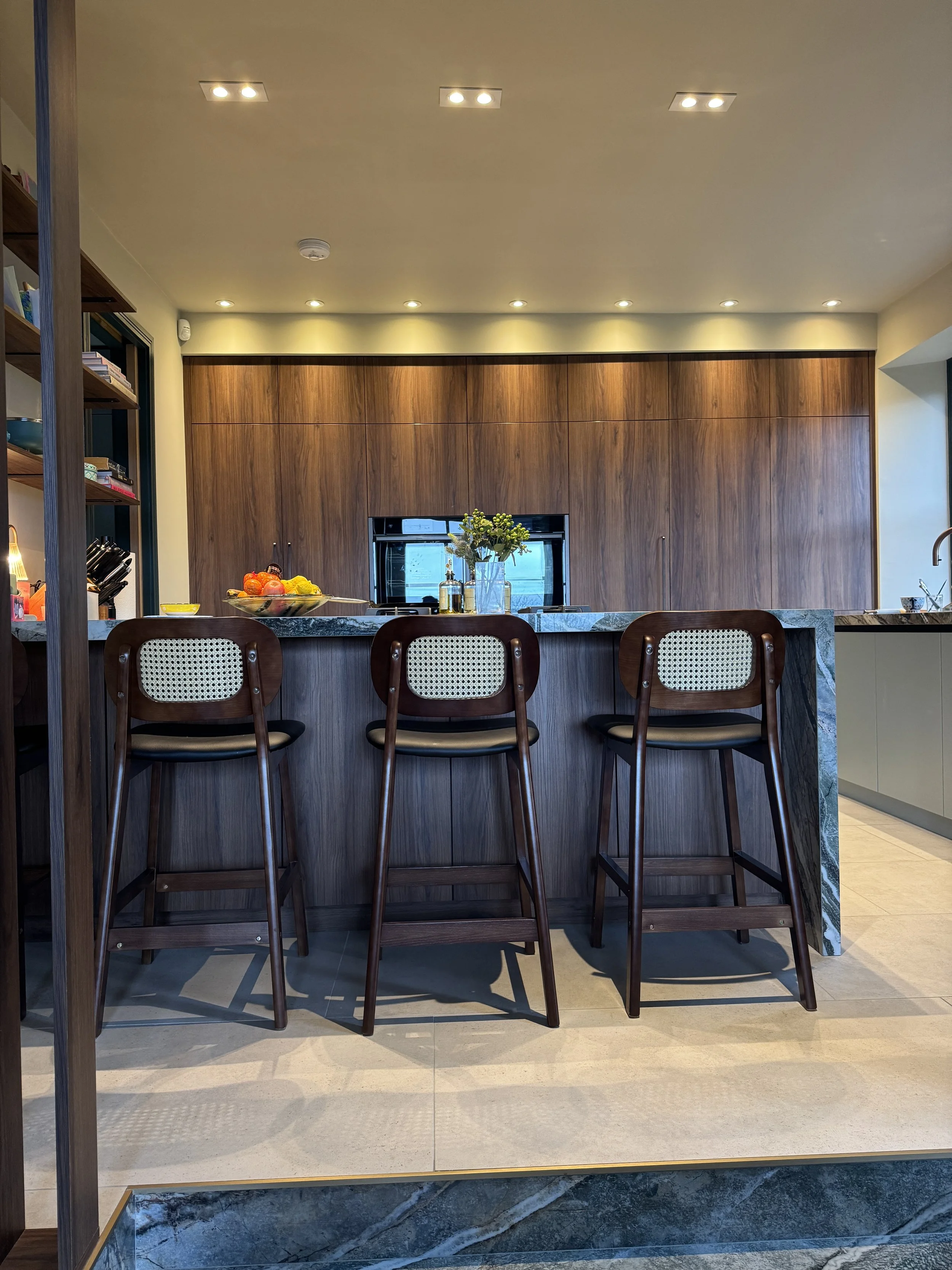 county-durham-kitchen-island-bar-stools-and-slat-detail.JPG