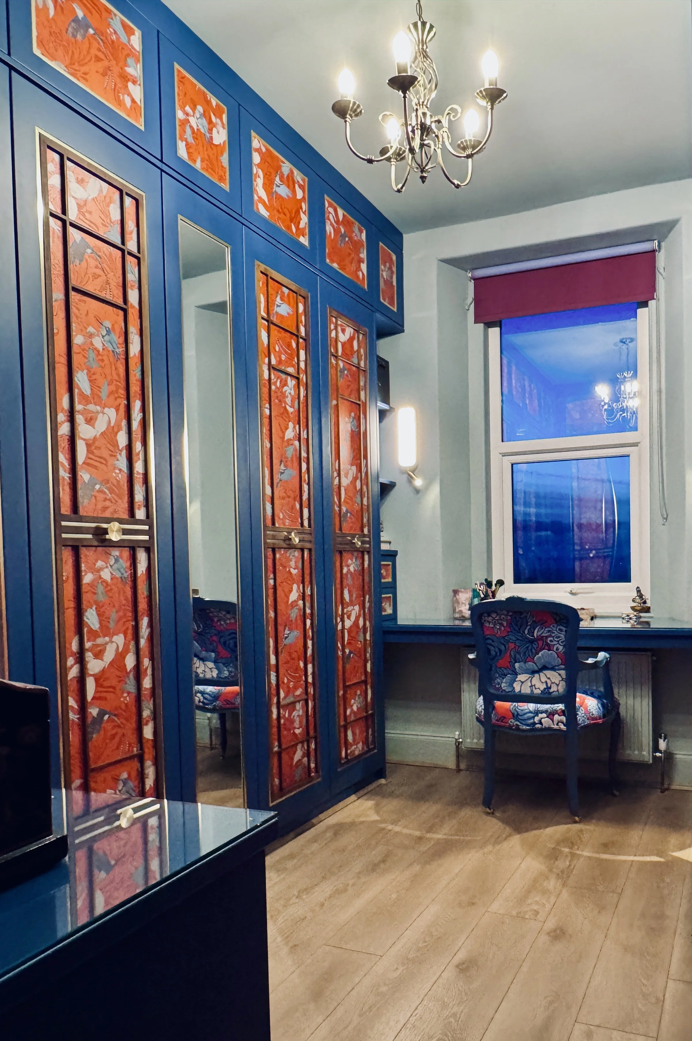county-durham-dressing-room-study-dressing-table-feature-panel.JPG