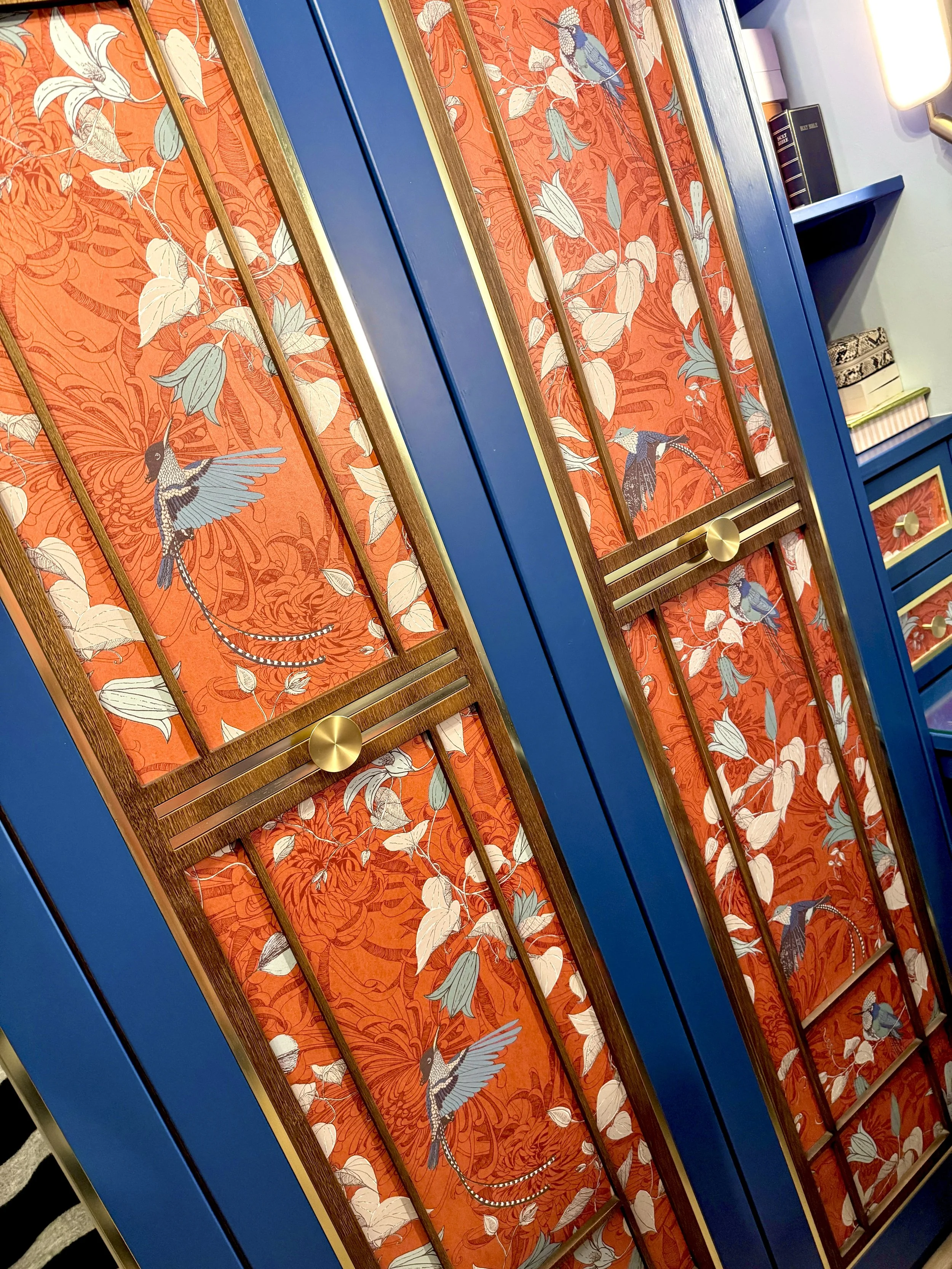 county-durham-dressing-room-wardrobe-detail.JPG