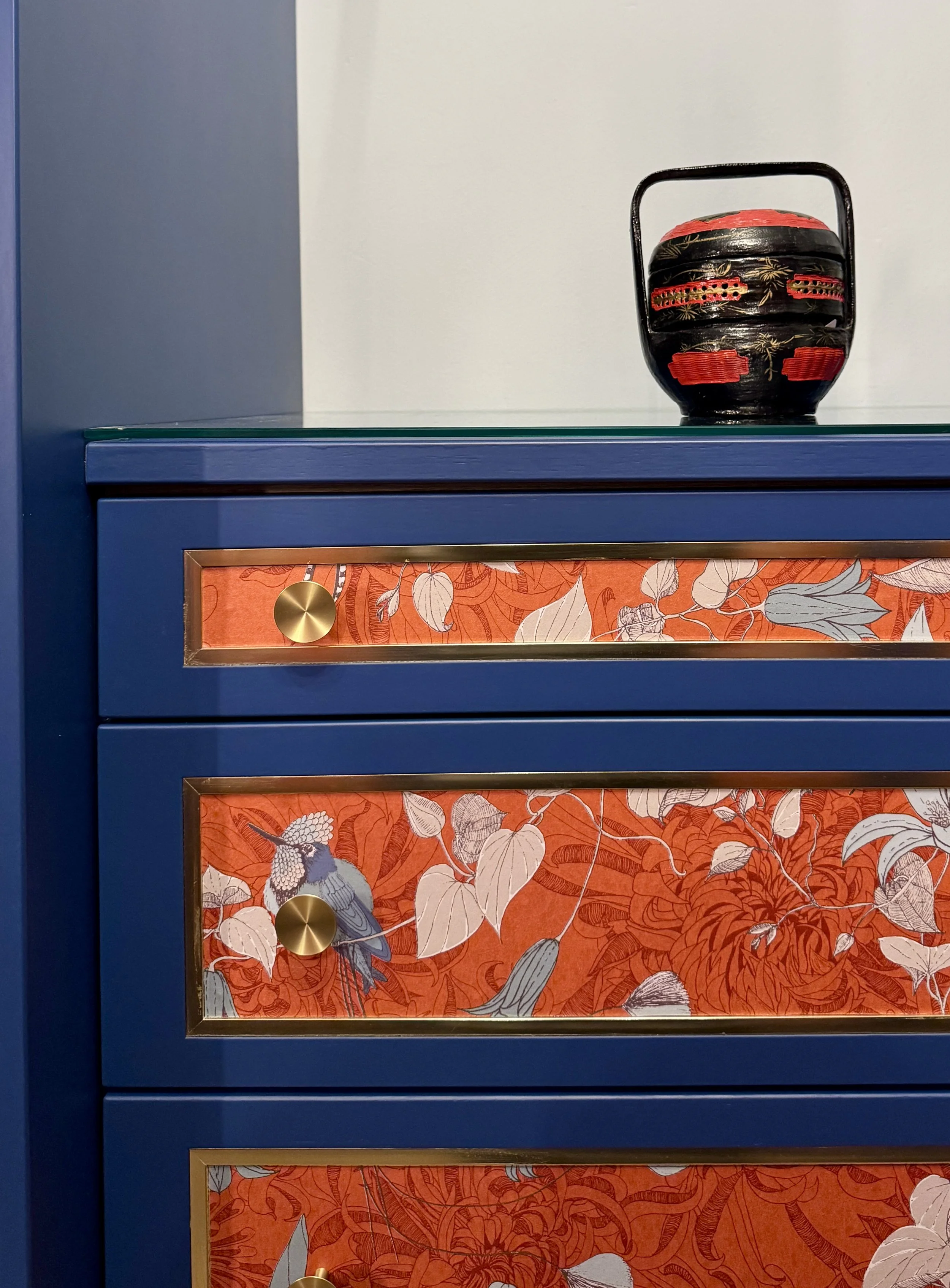county-durham-dressing-room-bespoke-drawer-detail-close-up.JPG