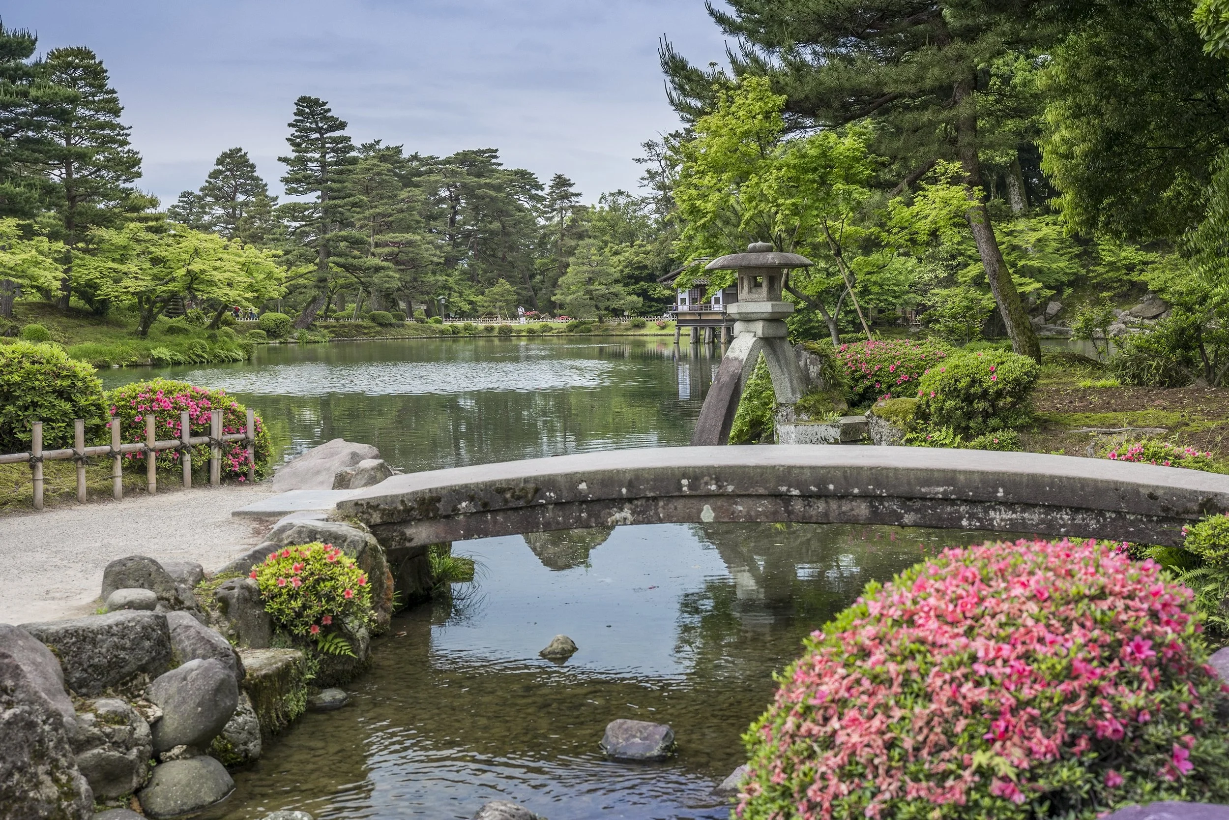  Vannelementene er viktig i hagen. ©Kanazawa City 