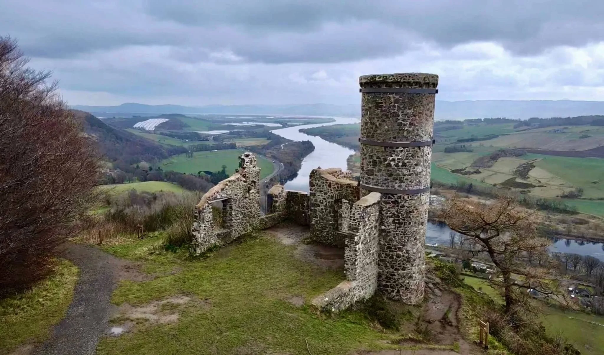 Kinnoull-Tower-Drone-Photo-1-2048x1204.jpg