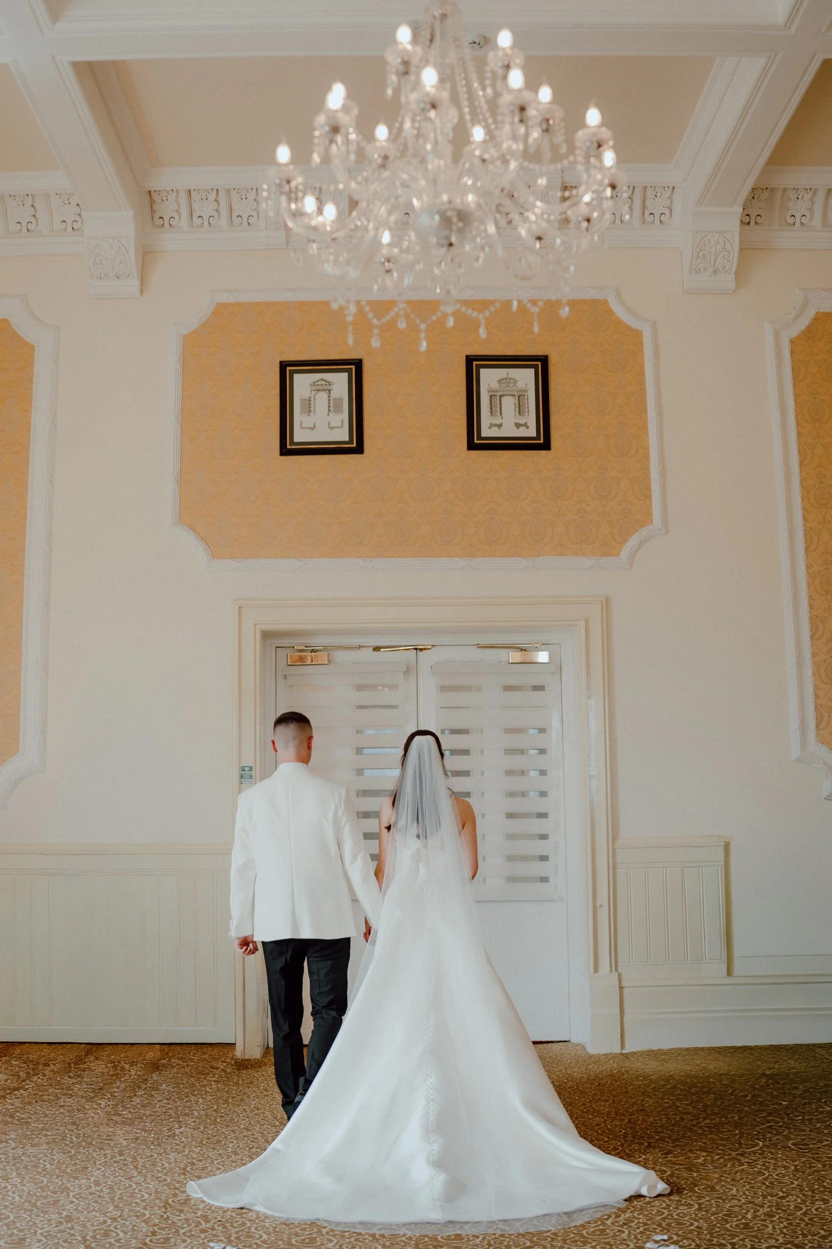 Wedding couple in Atholl palace