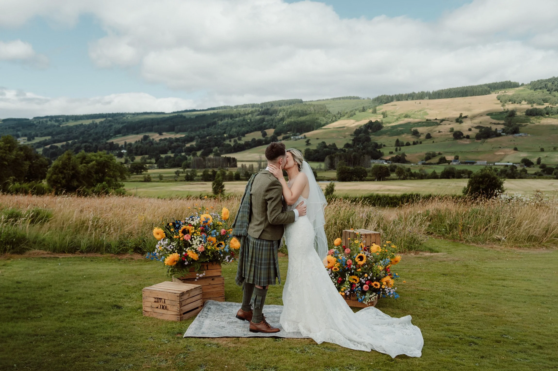 Ballintaggart Farm Wedding Photography | A Relaxed Summer Wedding in the Heart of Perthshire