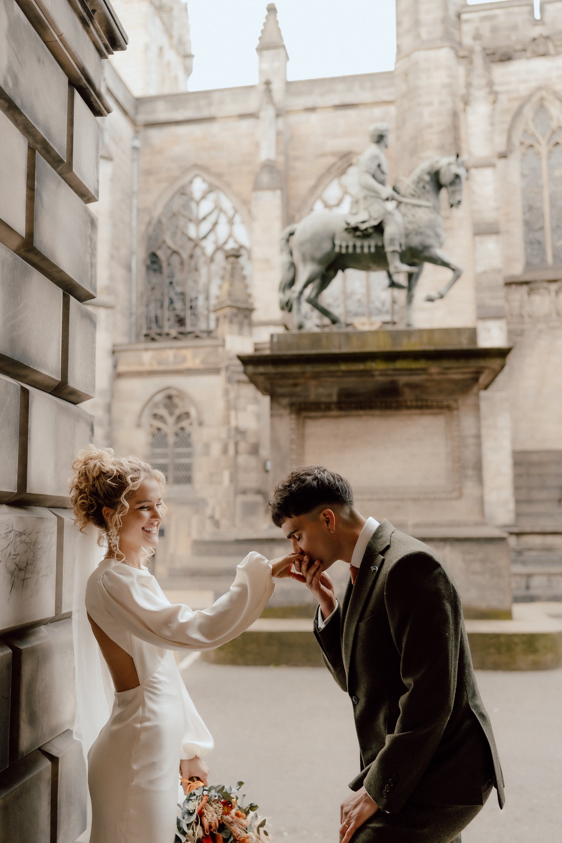 intimate city wedding photography in central Edinburgh
