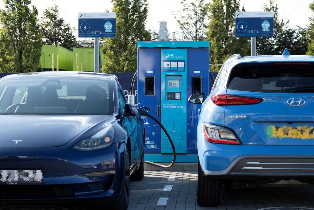 SSE partners with retail park owner on UK EV charging network