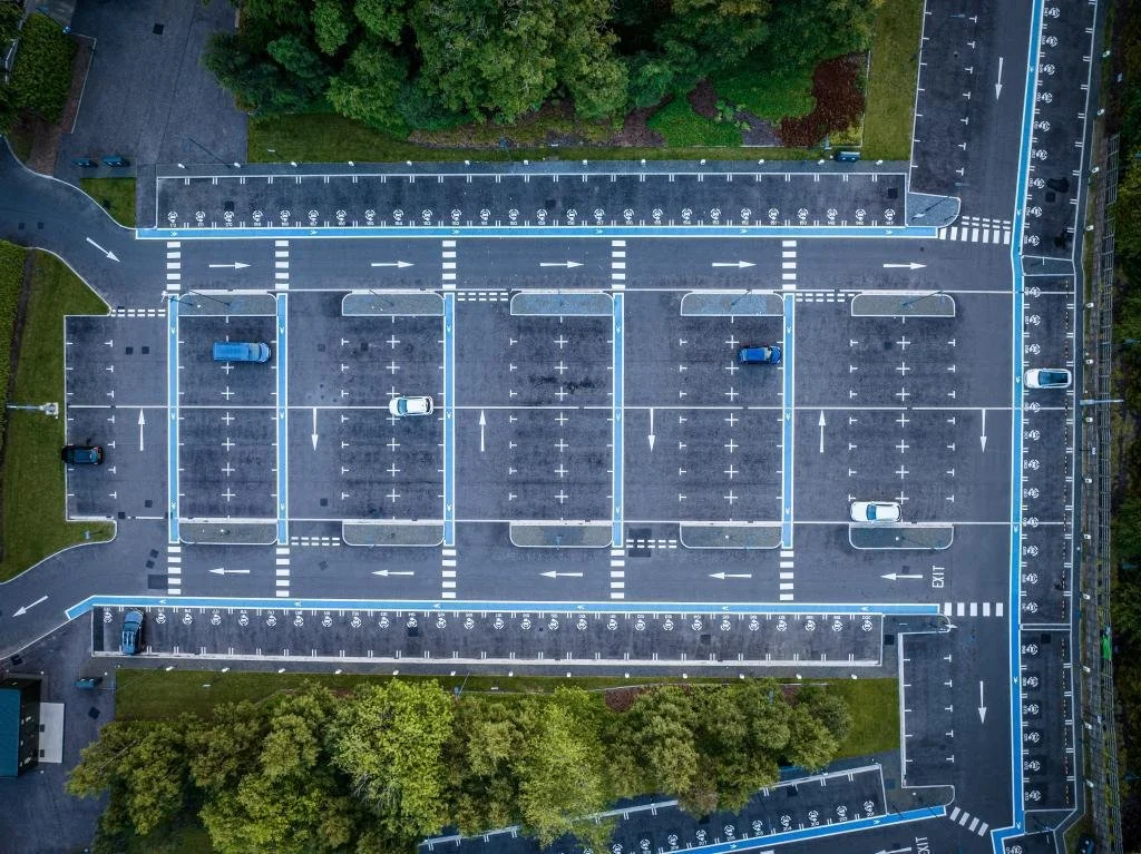 Edinburgh Natwest office gets 246 socket EV charge hub